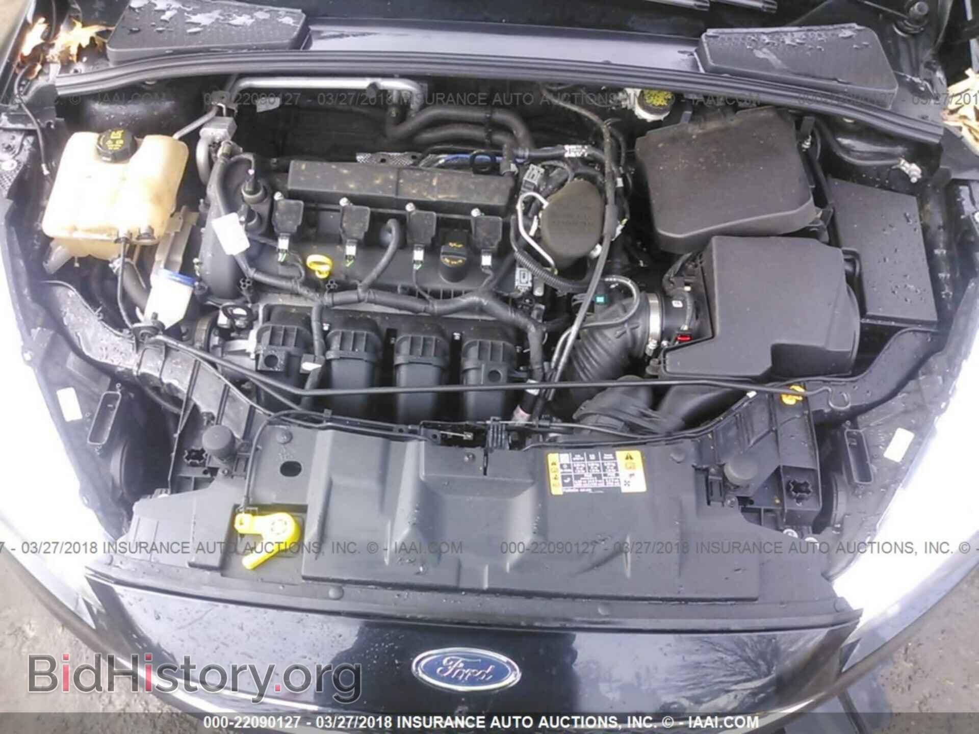 2016 Ford Focus - VIN: 1FADP3E28GL280175 - Photo 10