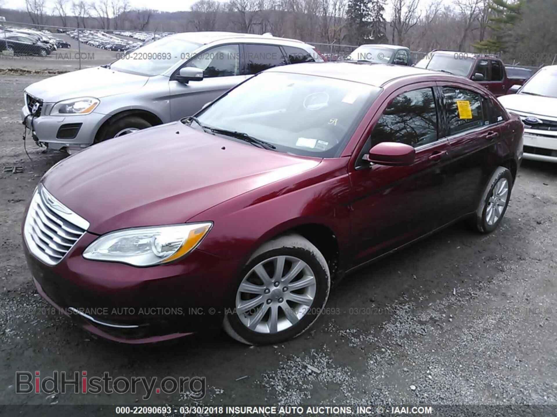 2013 Chrysler 200 - VIN: 1C3CCBBB4DN672865 - Photo 2