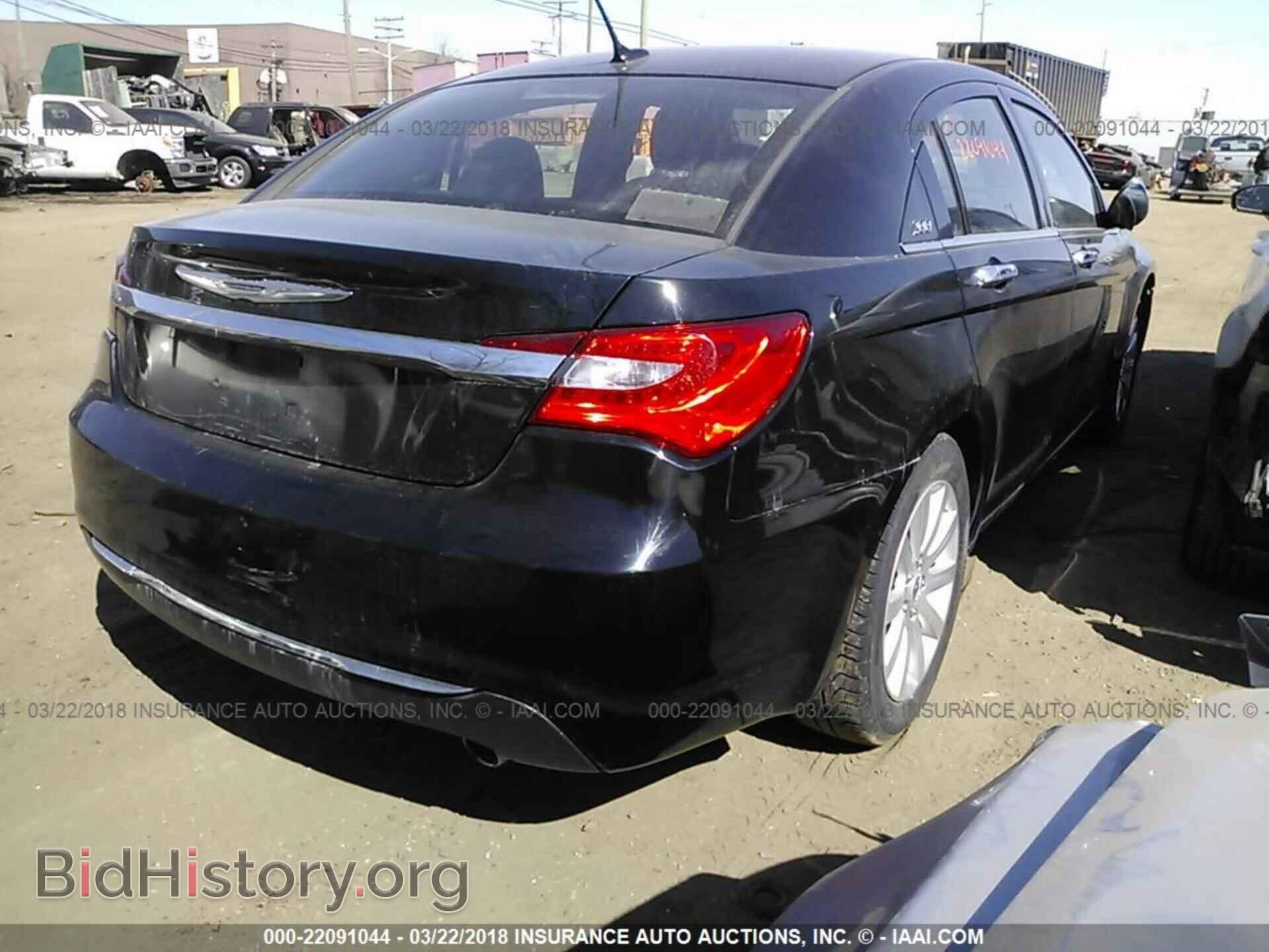 2013 Chrysler 200 - VIN: 1C3CCBCG8DN727537 - Фото 4