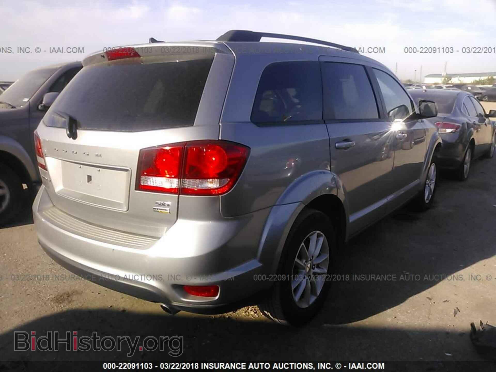 2017 Dodge Journey - VIN: 3C4PDCBG0HT532751 - Фото 4