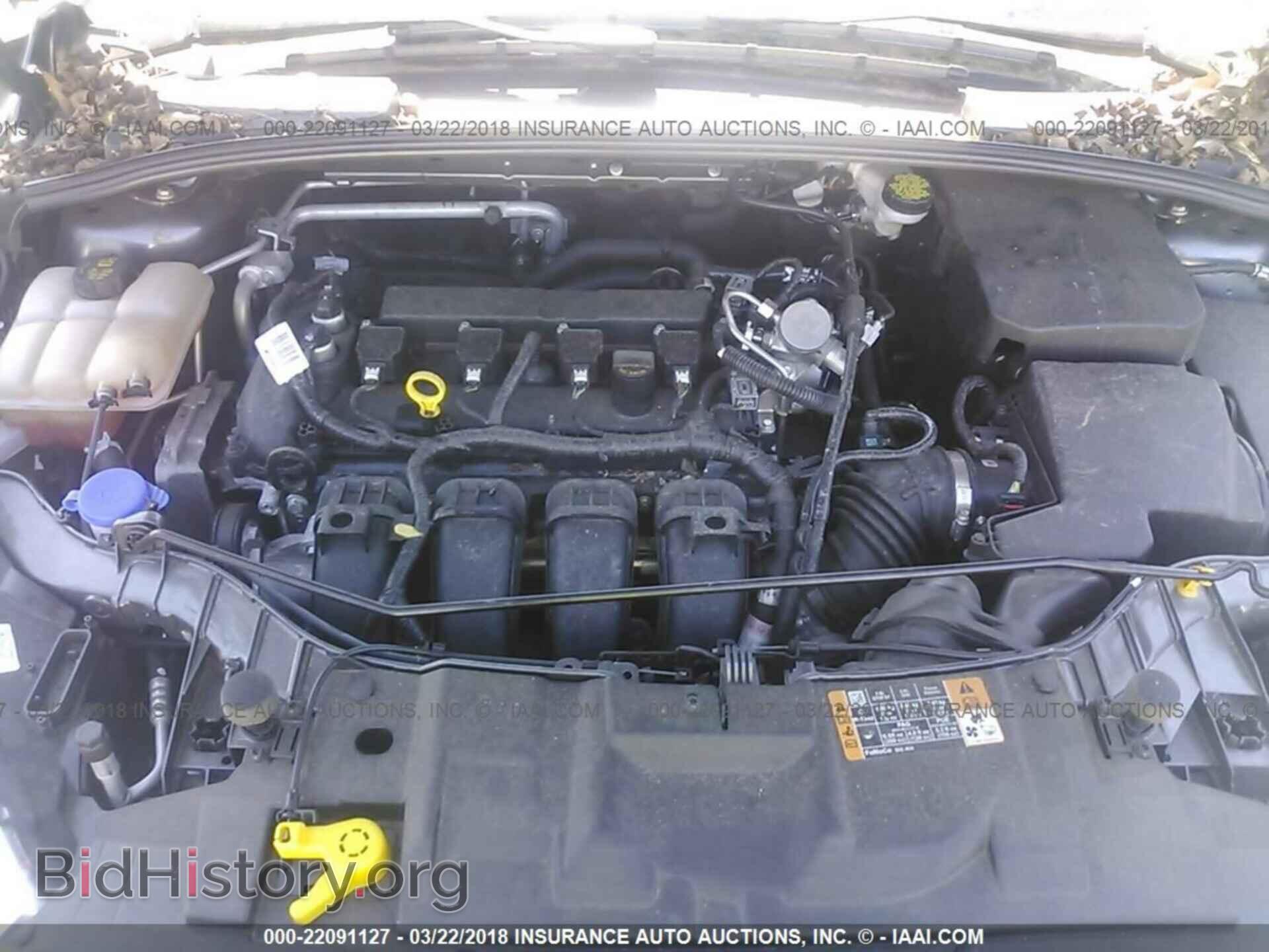 2016 Ford Focus - VIN: 1FADP3F22GL401541 - Photo 10