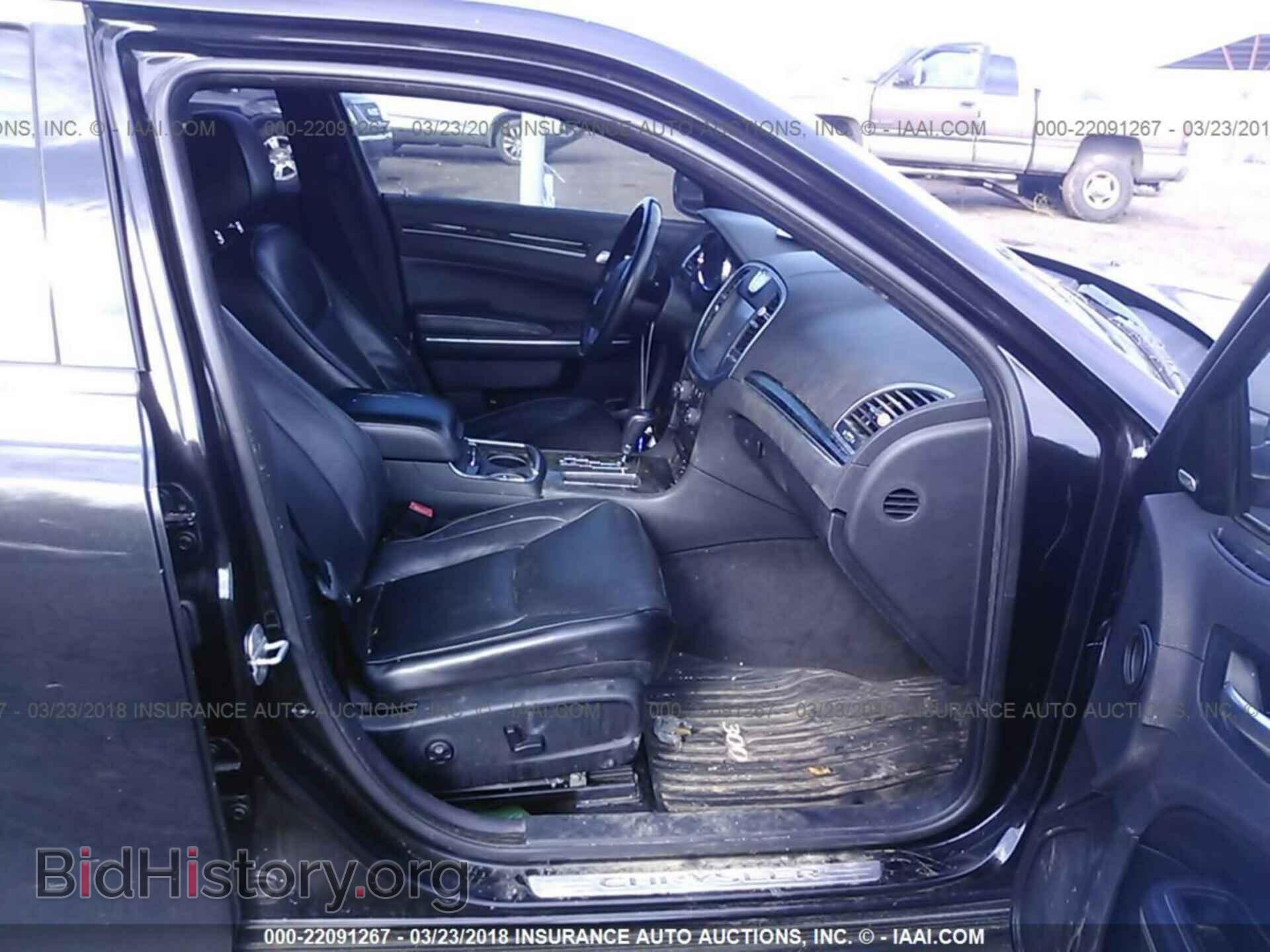 2011 Chrysler 300c - VIN: 2C3CA6CT3BH537435 - Фото 5