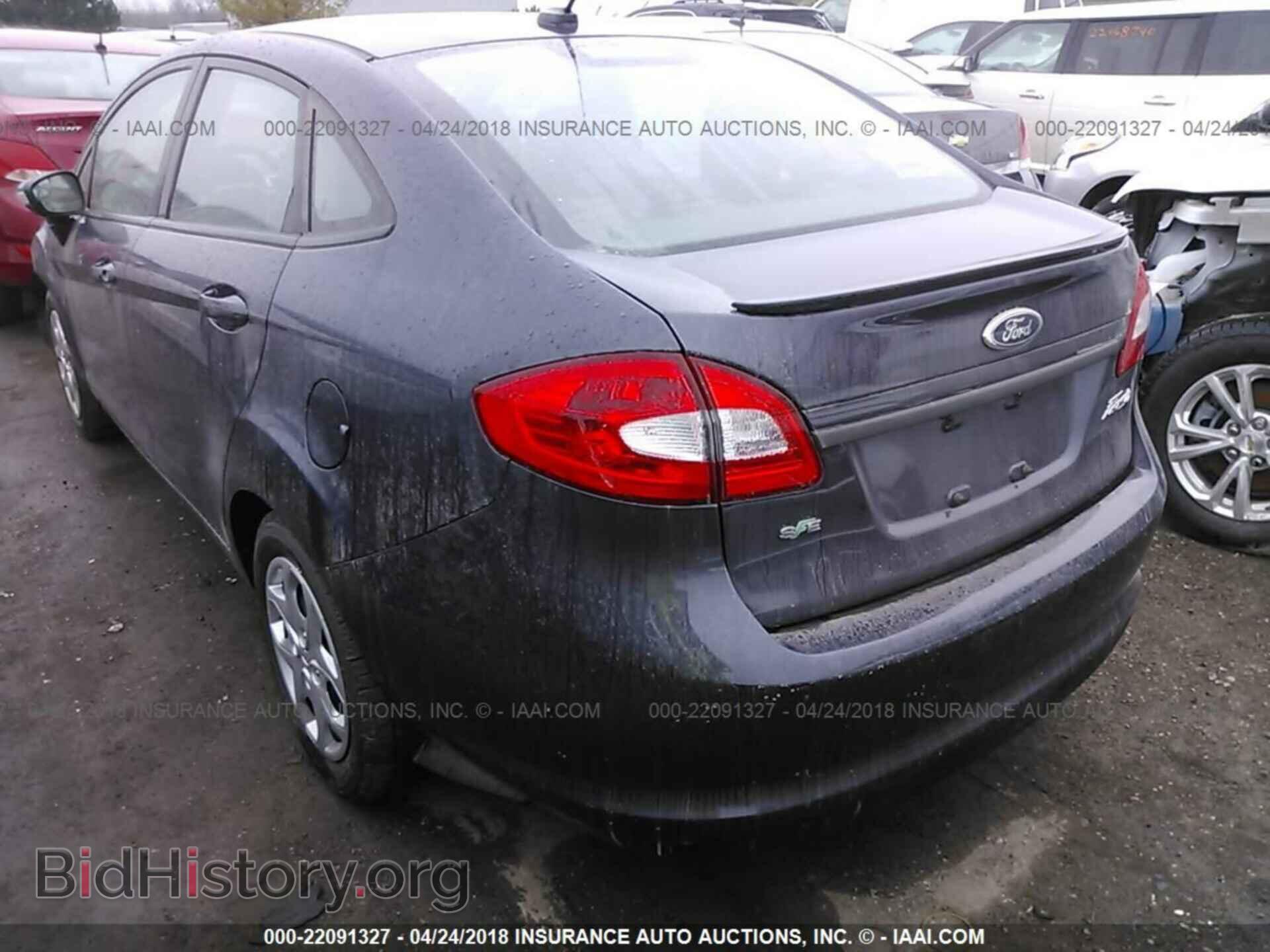2013 Ford Fiesta - VIN: 3FADP4BJ4DM162295 - Фото 3
