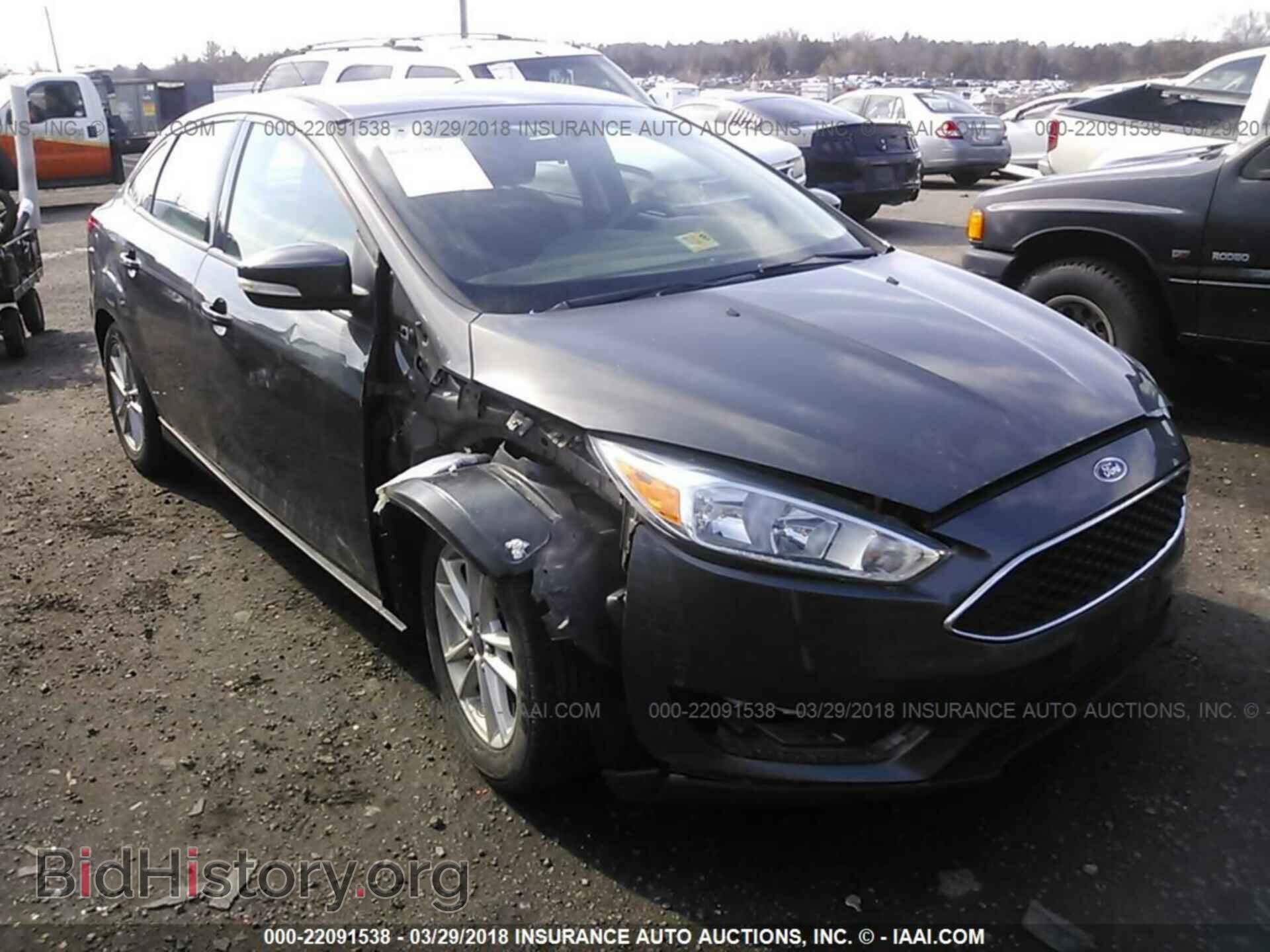 Photo 1FADP3F2XFL204082 - Ford Focus 2015