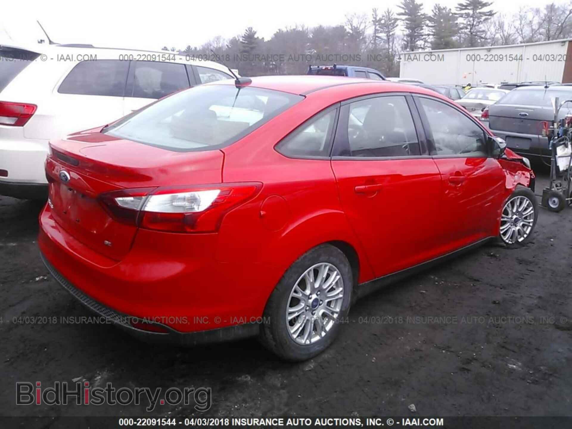 2012 Ford Focus - VIN: 1FAHP3F2XCL121104 - Фото 4