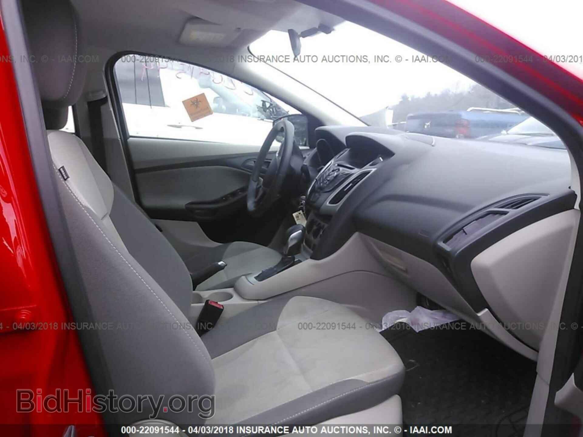 2012 Ford Focus - VIN: 1FAHP3F2XCL121104 - Фото 5