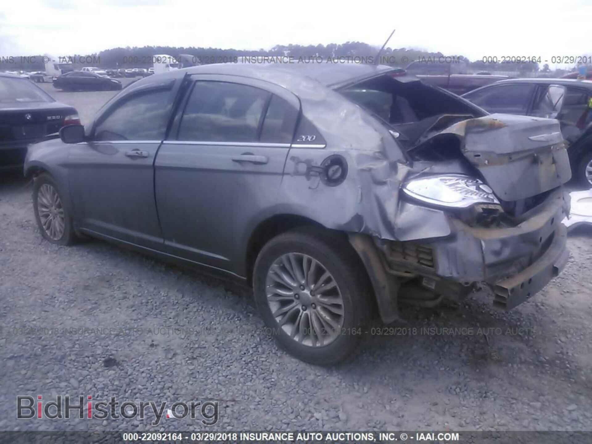 2012 Chrysler 200 - VIN: 1C3CCBAB8CN330724 - Фото 3