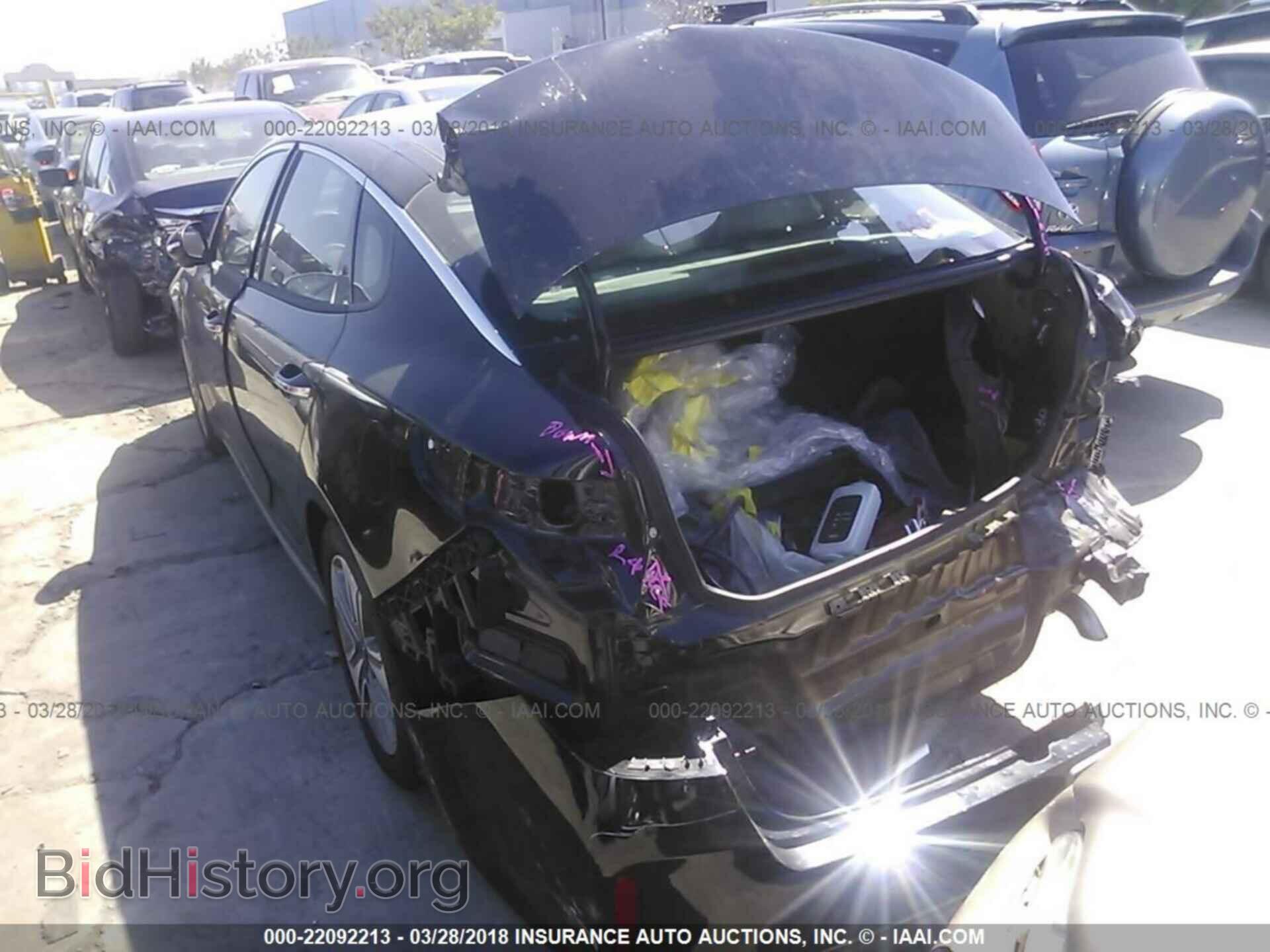 2017 Kia Optima - VIN: KNAGV4LD6H5018469 - Photo 3