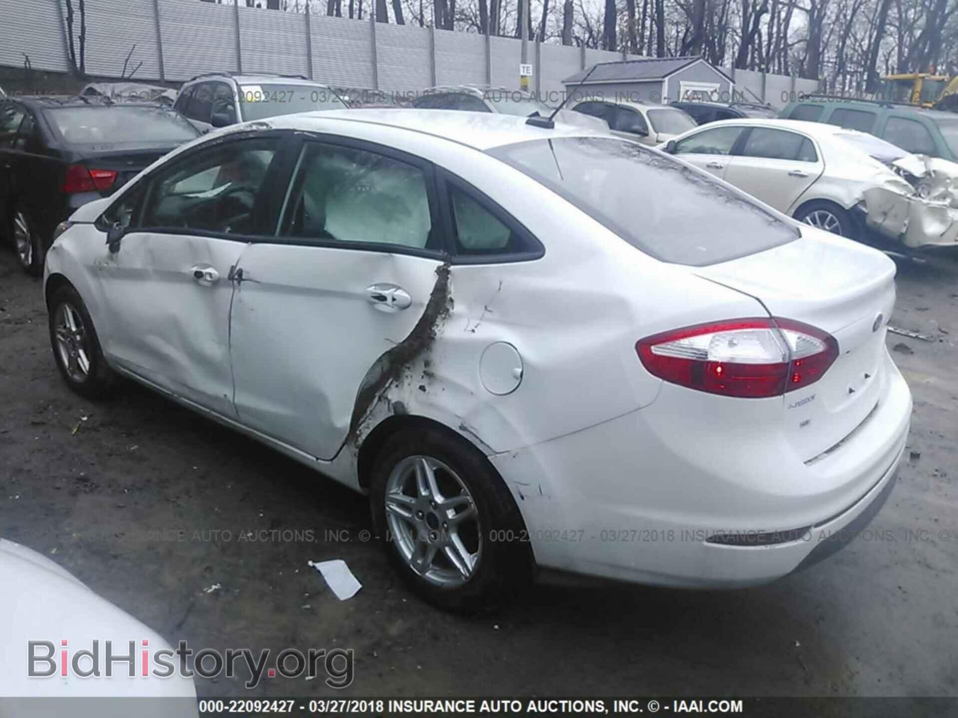 2017 Ford Fiesta - VIN: 3FADP4BJXHM126729 - Фото 3