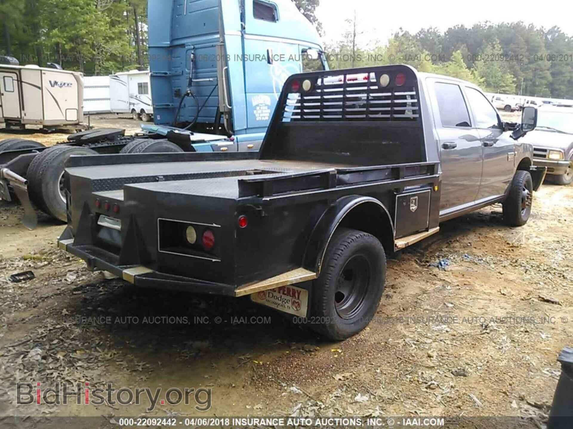 2012 Dodge Ram 3500 - VIN: 3C63DRGLXCG342648 - Фото 4