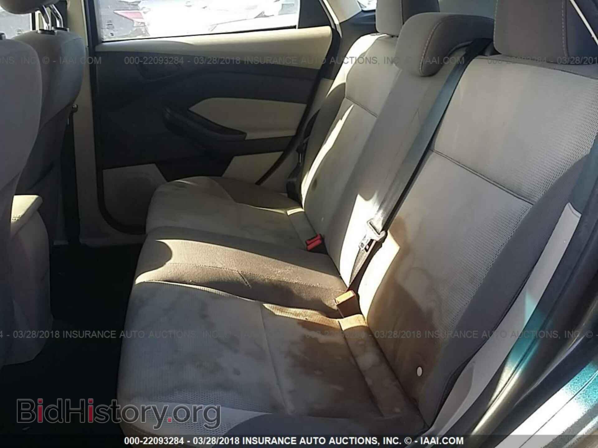 2012 Ford Focus - VIN: 1FAHP3K29CL368250 - Photo 8