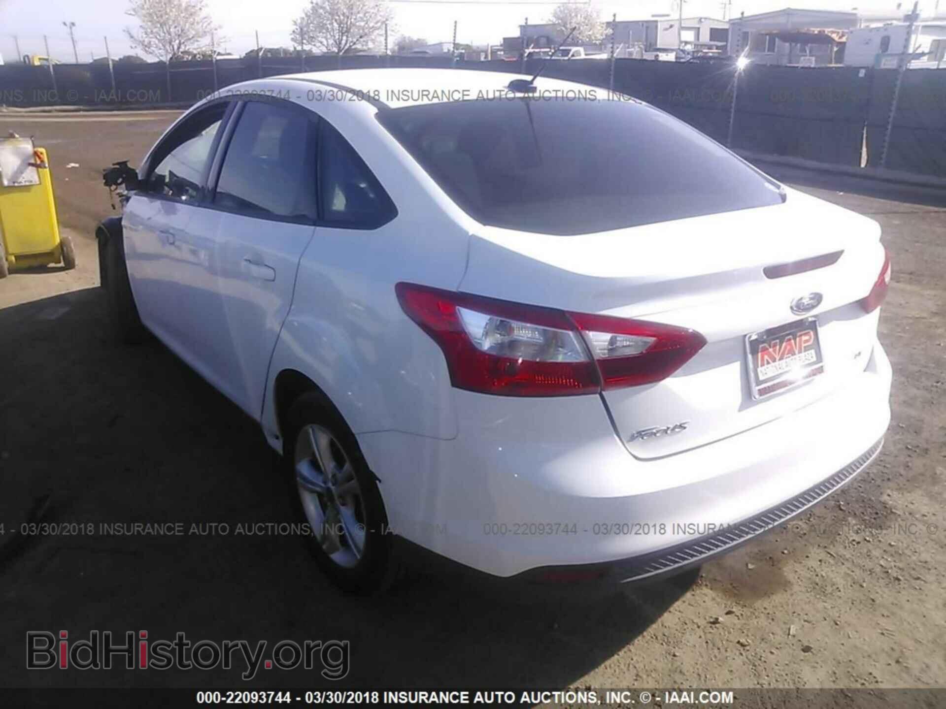 2013 Ford Focus - VIN: 1FADP3F23DL290445 - Фото 3