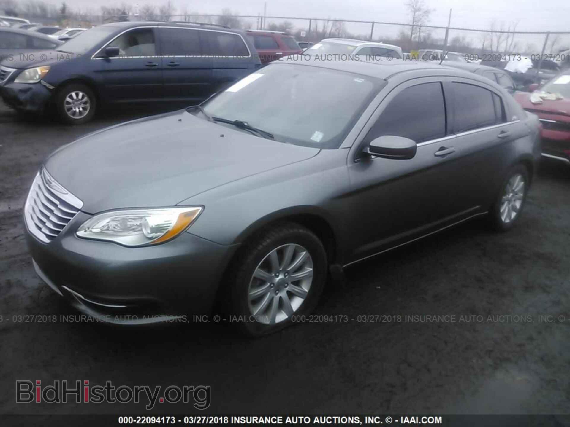 2012 Chrysler 200 - VIN: 1C3CCBBB4CN303065 - Фото 2