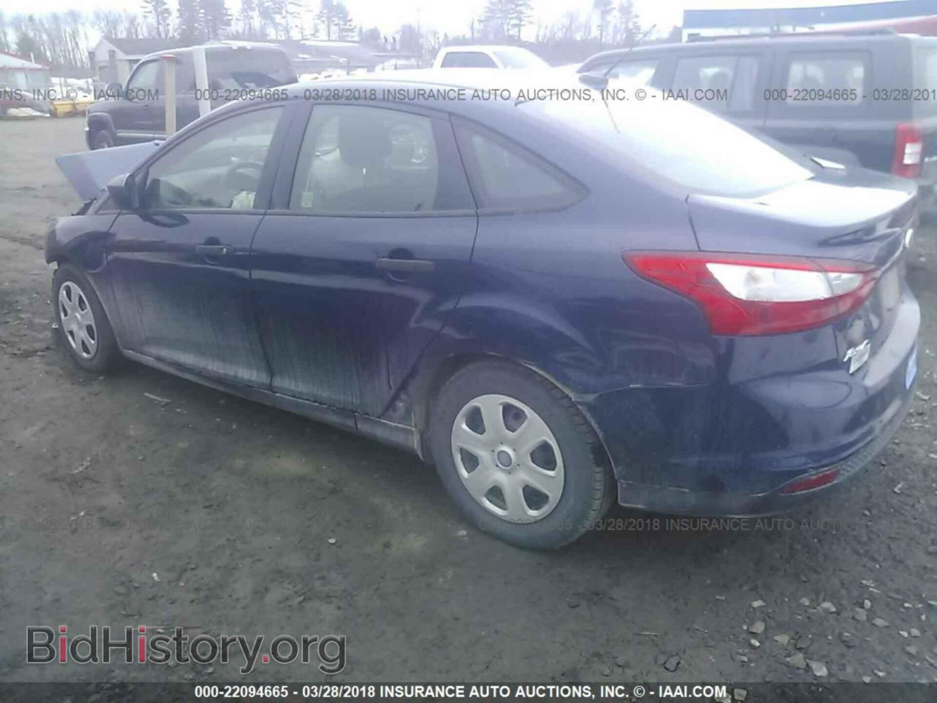2012 Ford Focus - VIN: 1FAHP3E26CL116855 - Photo 3