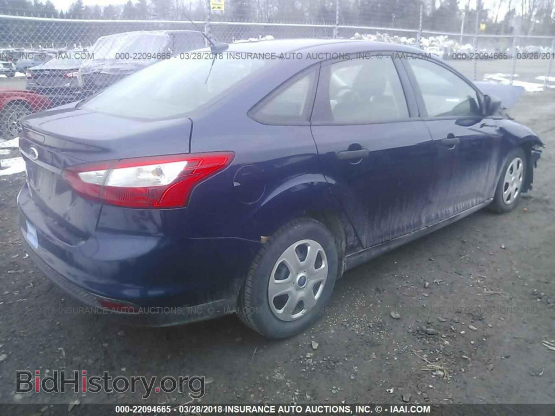2012 Ford Focus - VIN: 1FAHP3E26CL116855 - Photo 4