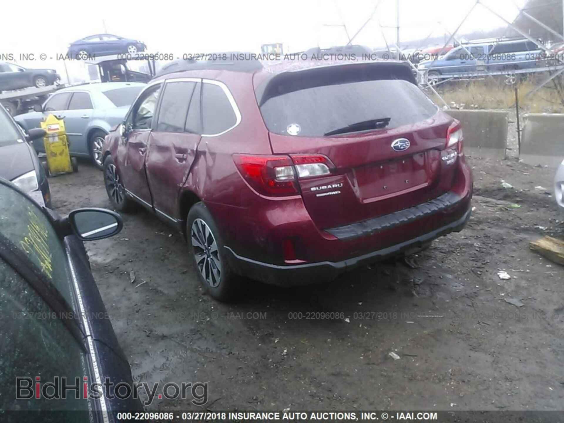 2017 Subaru Outback - VIN: 4S4BSEKC1H3349990 - Photo 3