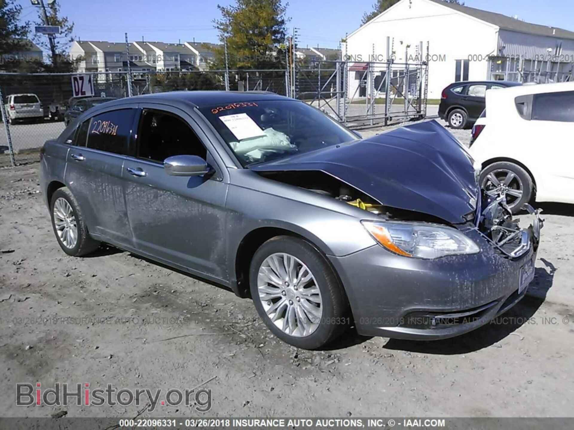 Photo 1C3BC2FG2BN618270 - Chrysler 200 2011