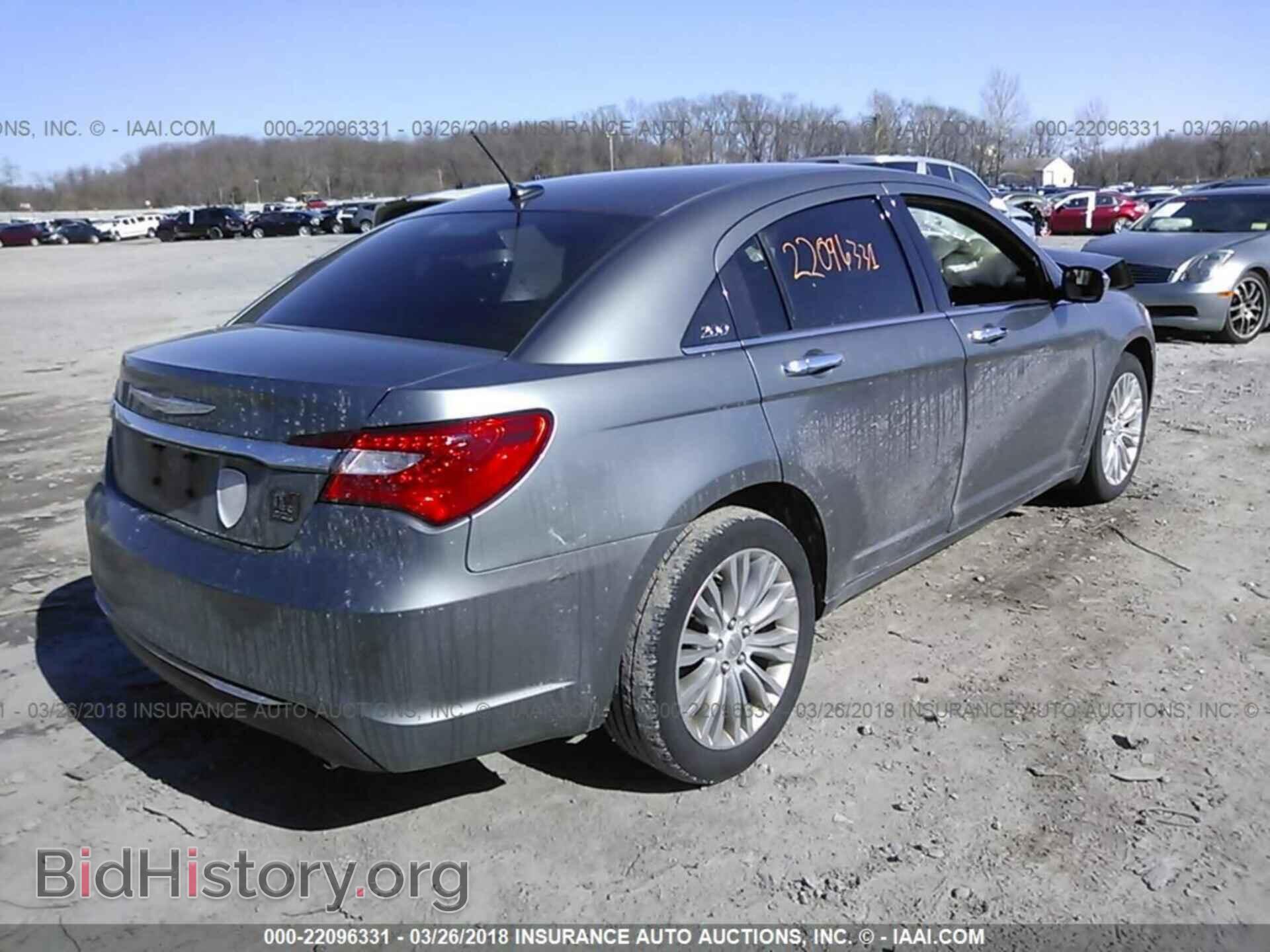 2011 Chrysler 200 - VIN: 1C3BC2FG2BN618270 - Фото 4