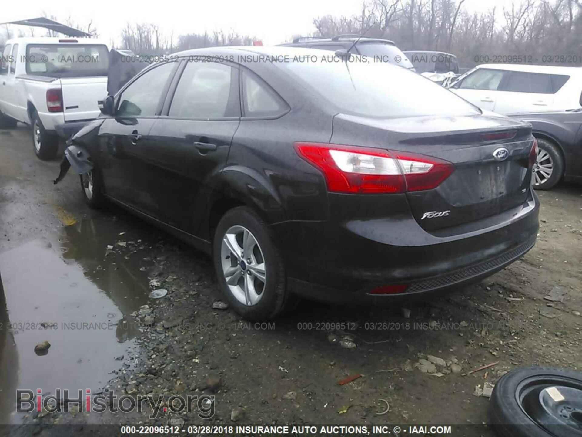 2014 Ford Focus - VIN: 1FADP3F28EL244465 - Фото 3