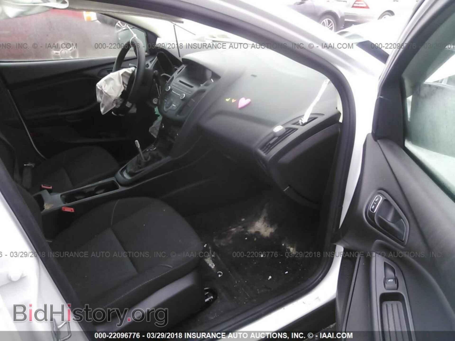 2015 Ford Focus - VIN: 1FADP3E2XFL344800 - Photo 5