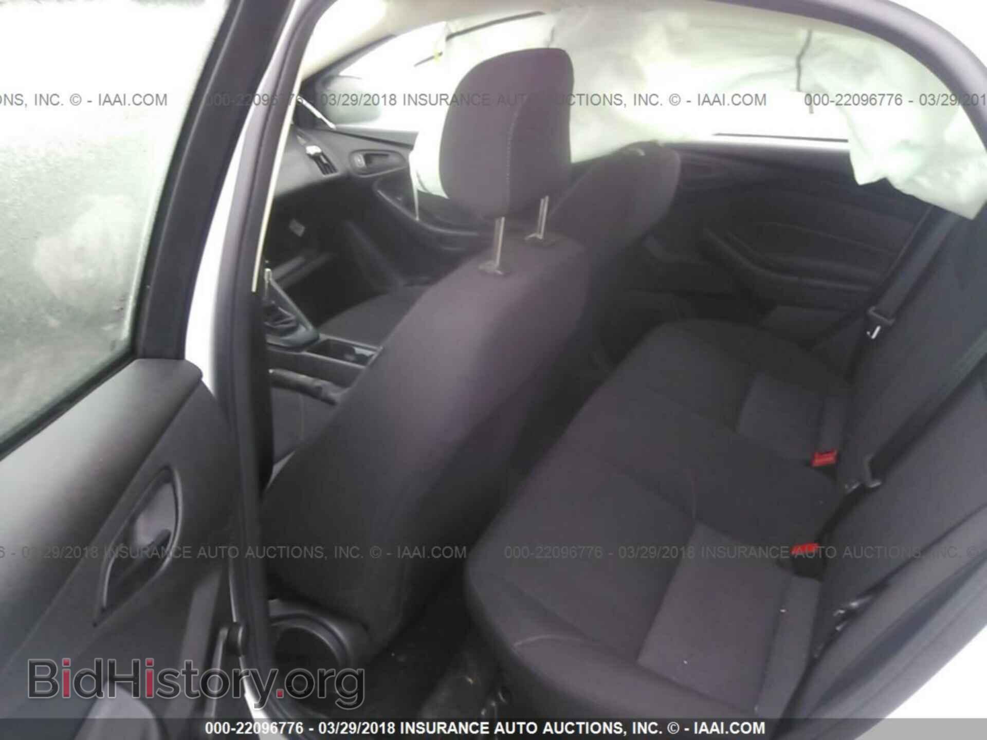 2015 Ford Focus - VIN: 1FADP3E2XFL344800 - Photo 8