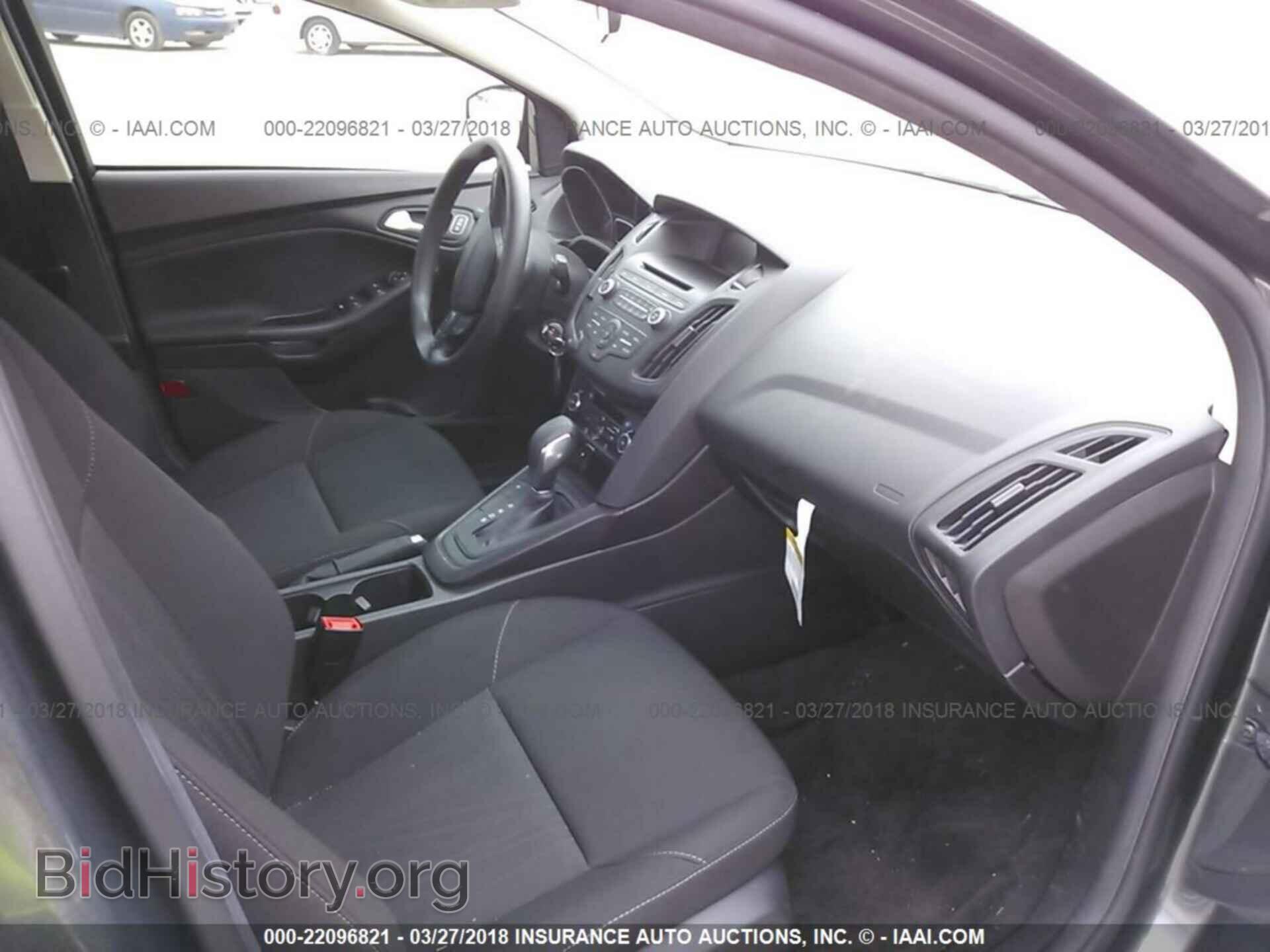 2017 Ford Focus - VIN: 1FADP3FE6HL227503 - Photo 5