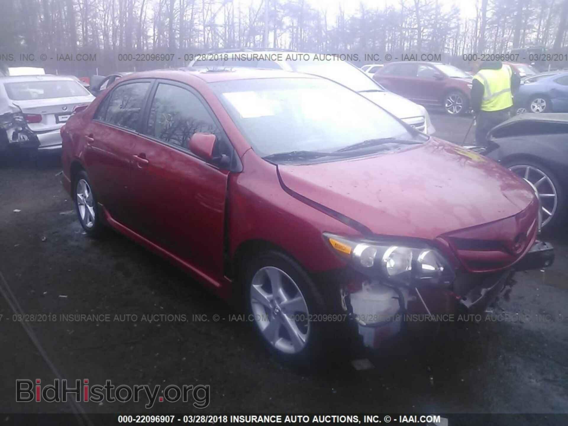 Photo 2T1BU4EE5BC684755 - Toyota Corolla 2011