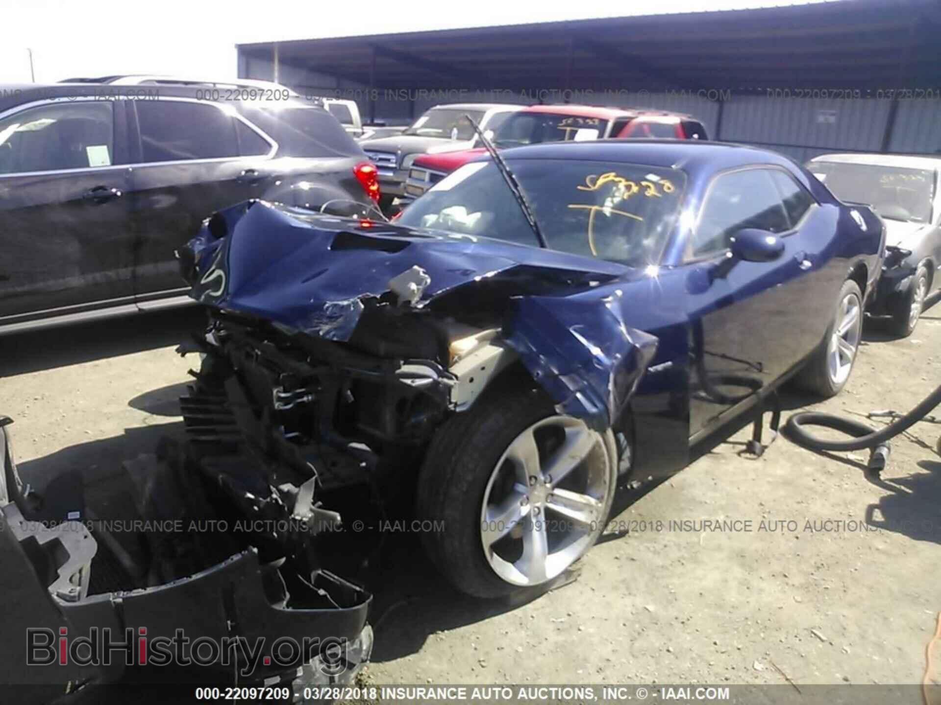 2015 Dodge Challenger - VIN: 2C3CDZAT1FH700276 - Photo 2
