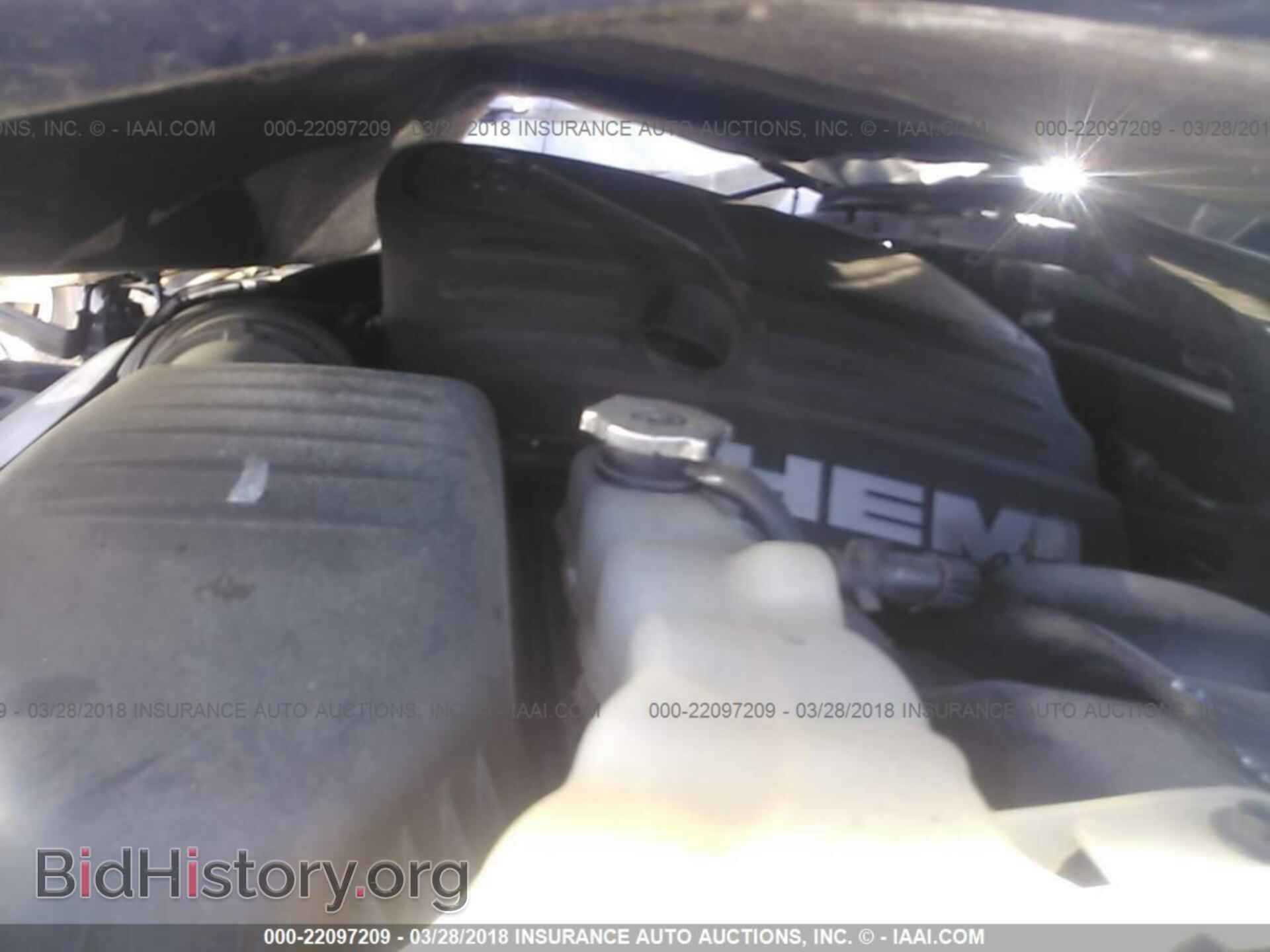 2015 Dodge Challenger - VIN: 2C3CDZAT1FH700276 - Photo 10