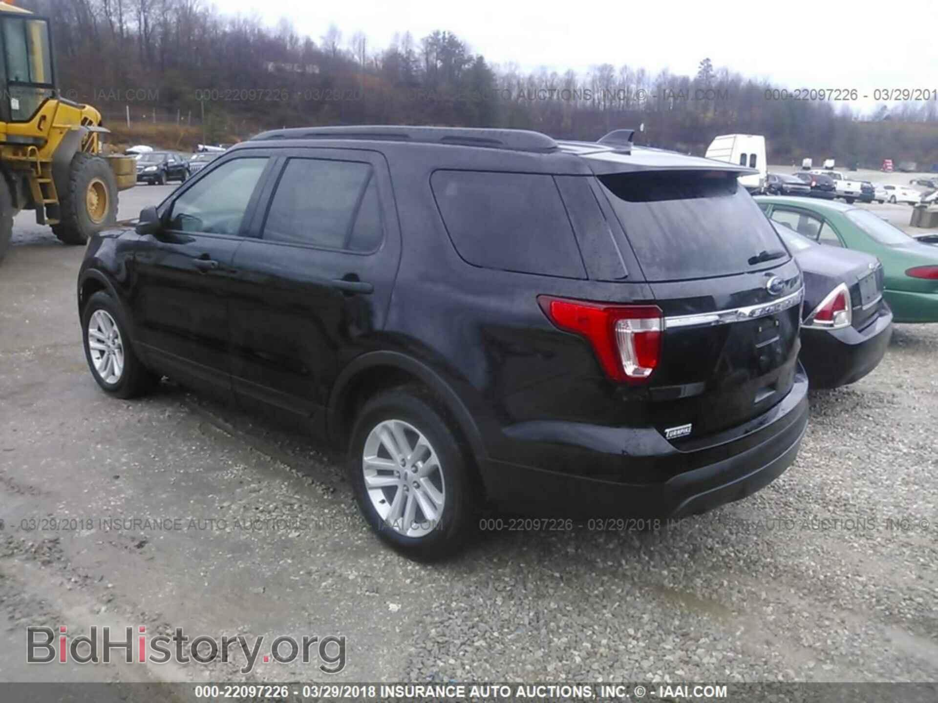 2016 Ford Explorer - VIN: 1FM5K8B82GGB97798 - Photo 3