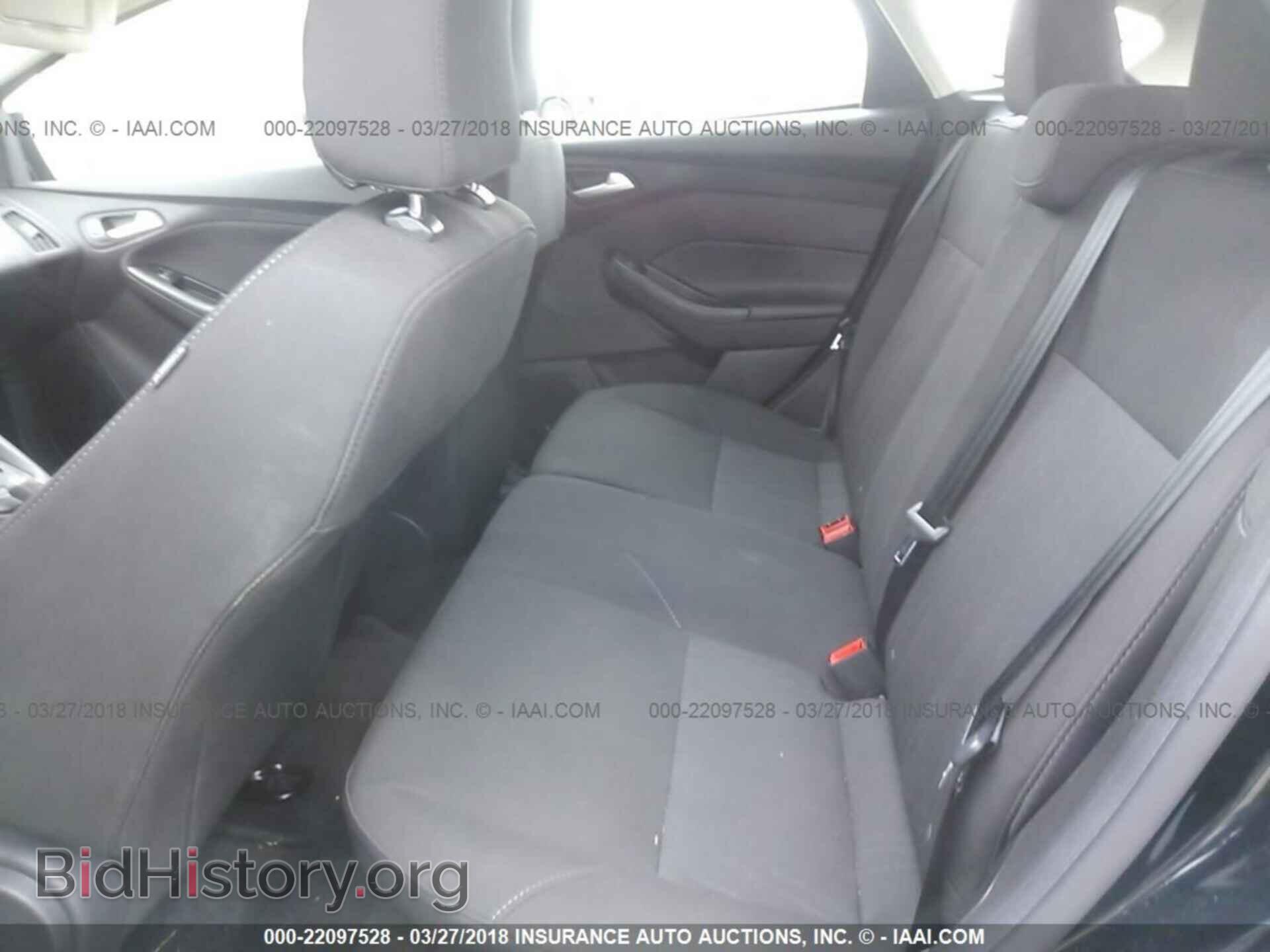 2017 Ford Focus - VIN: 1FADP3M28HL293799 - Photo 8