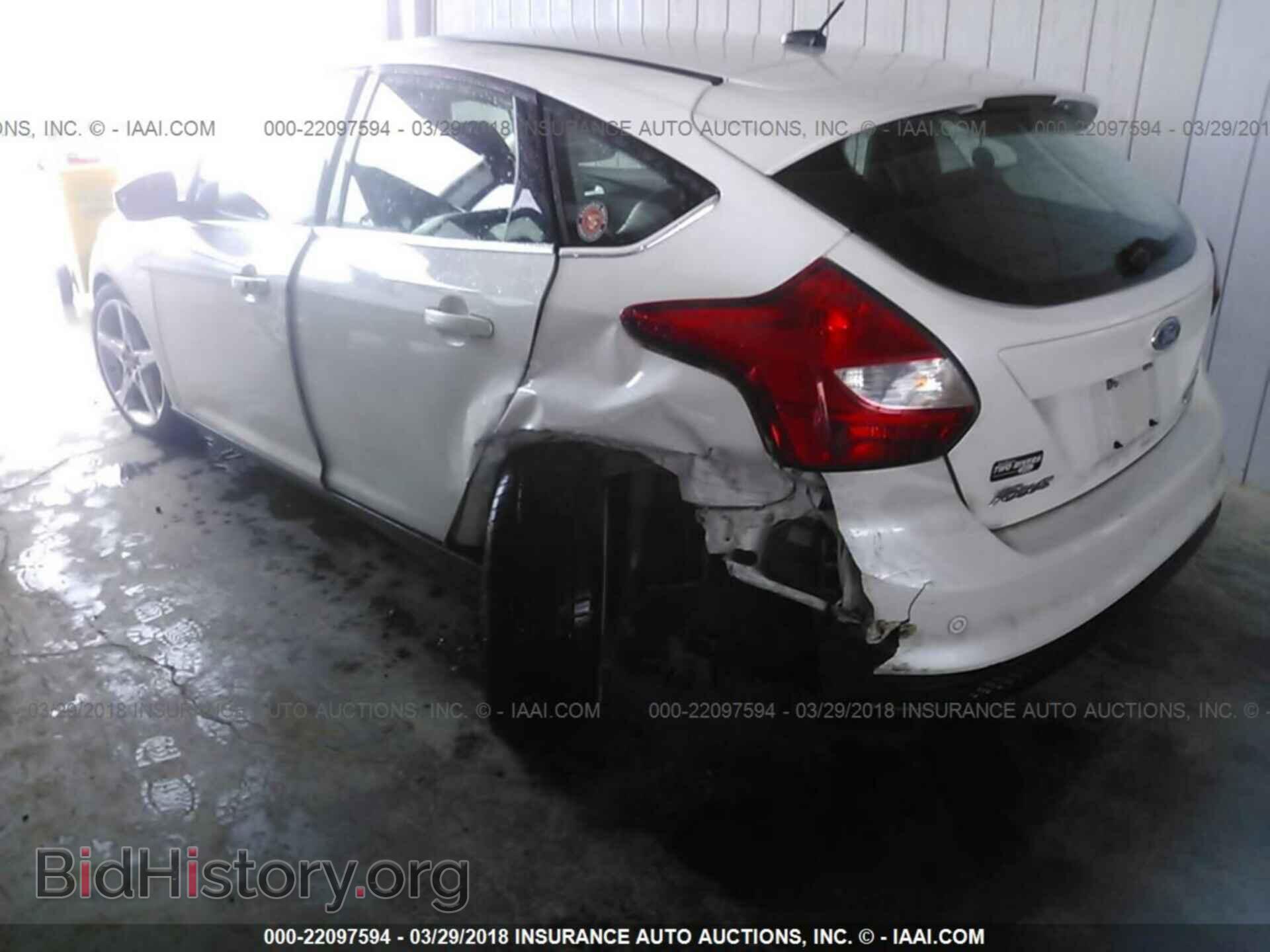 2012 Ford Focus - VIN: 1FAHP3N20CL461976 - Photo 3