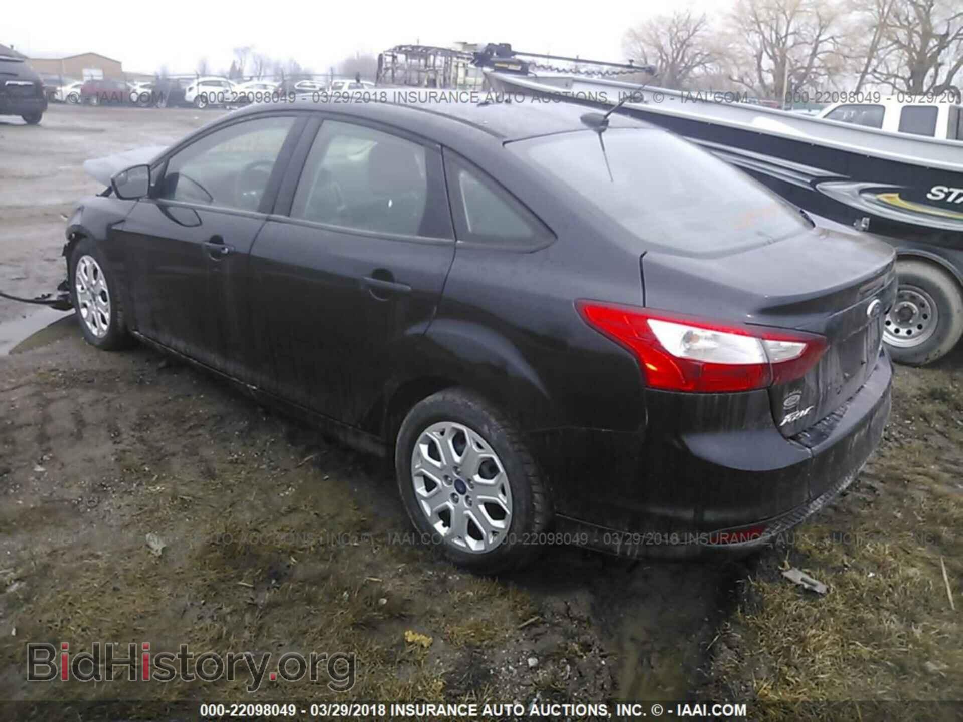 2012 Ford Focus - VIN: 1FAHP3F21CL221527 - Photo 3