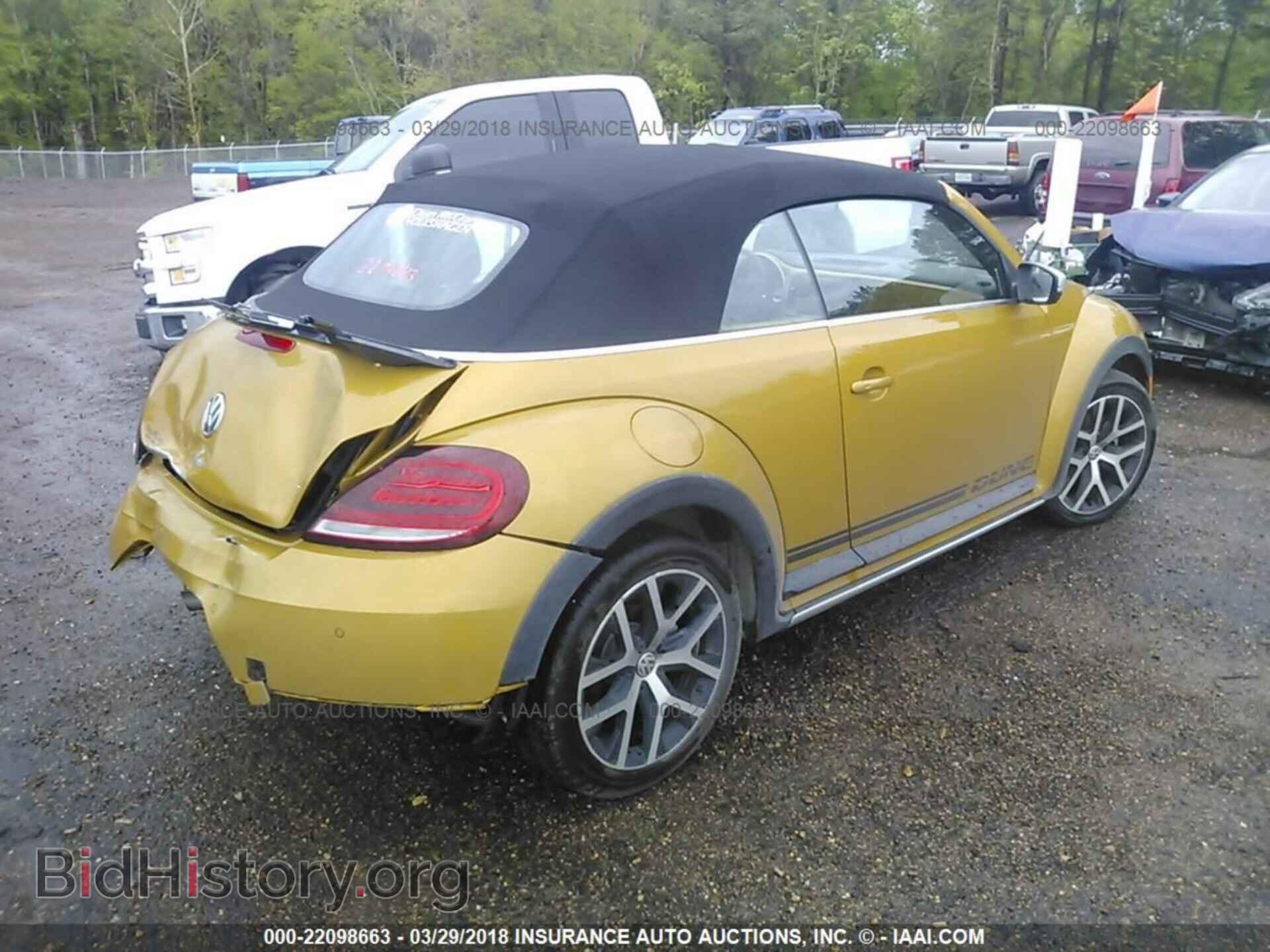 2017 Volkswagen Beetle - VIN: 3VWT17AT2HM807167 - Фото 4