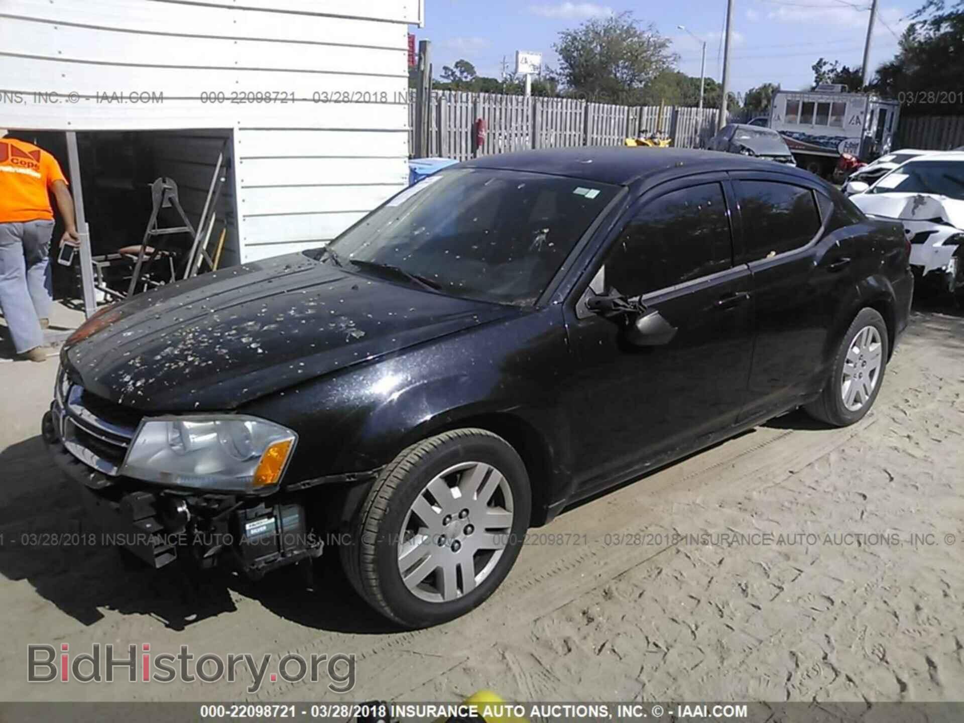 2013 Dodge Avenger - VIN: 1C3CDZAB1DN637191 - Фото 2