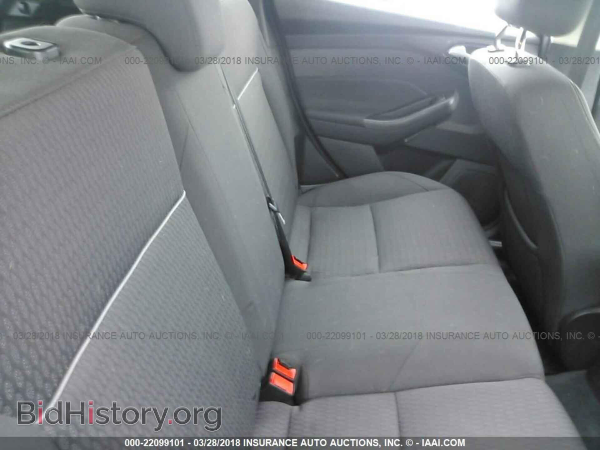 2012 Ford Focus - VIN: 1FAHP3M21CL385167 - Фото 8