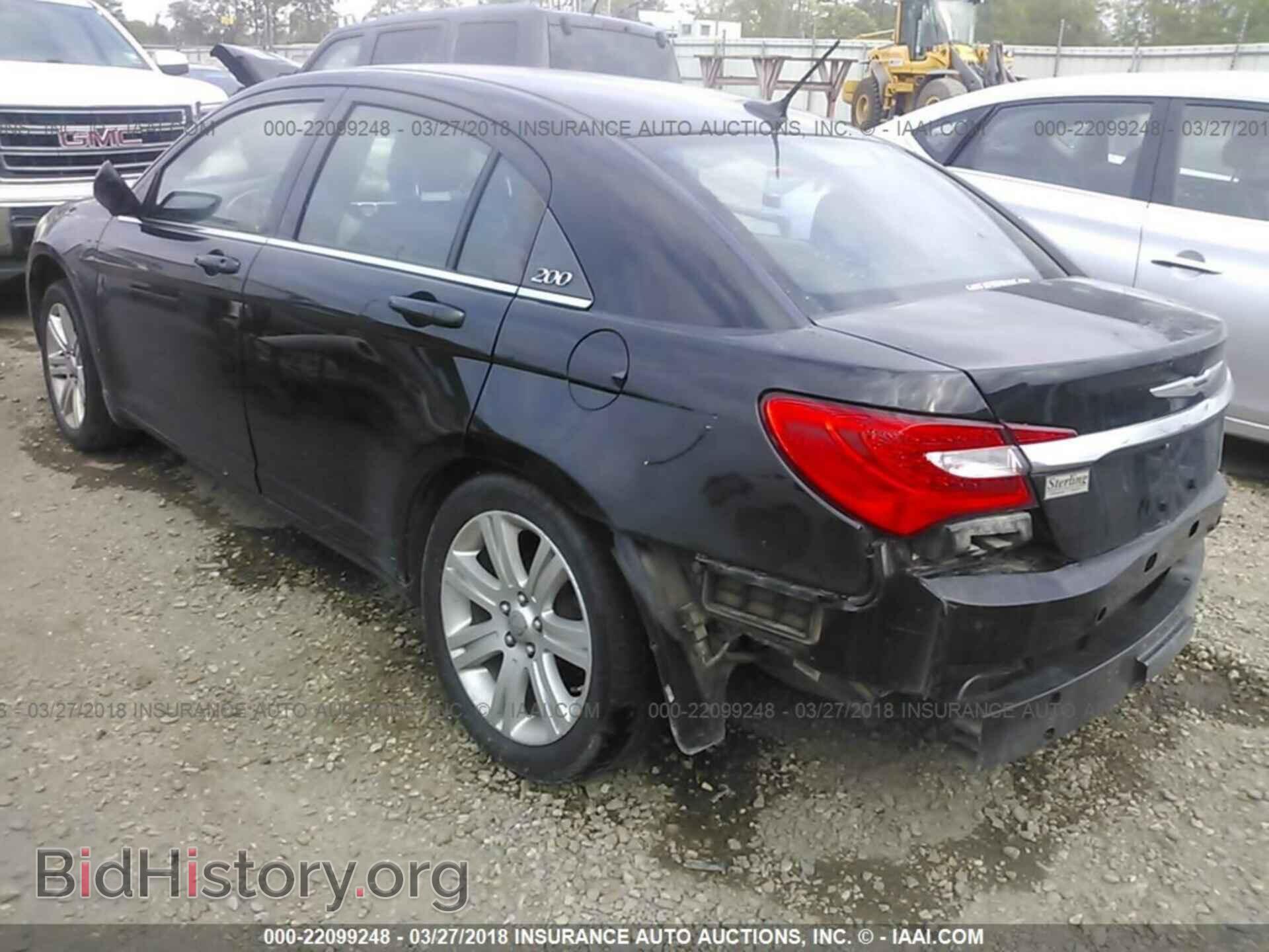 2013 Chrysler 200 - VIN: 1C3CCBBB2DN600031 - Фото 3