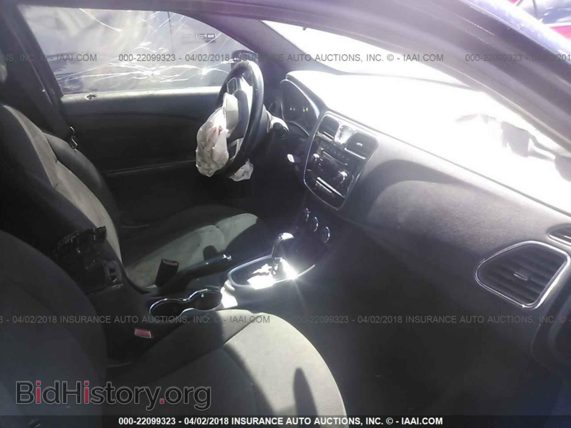 2011 Chrysler 200 - VIN: 1C3BC1FB8BN514624 - Photo 5