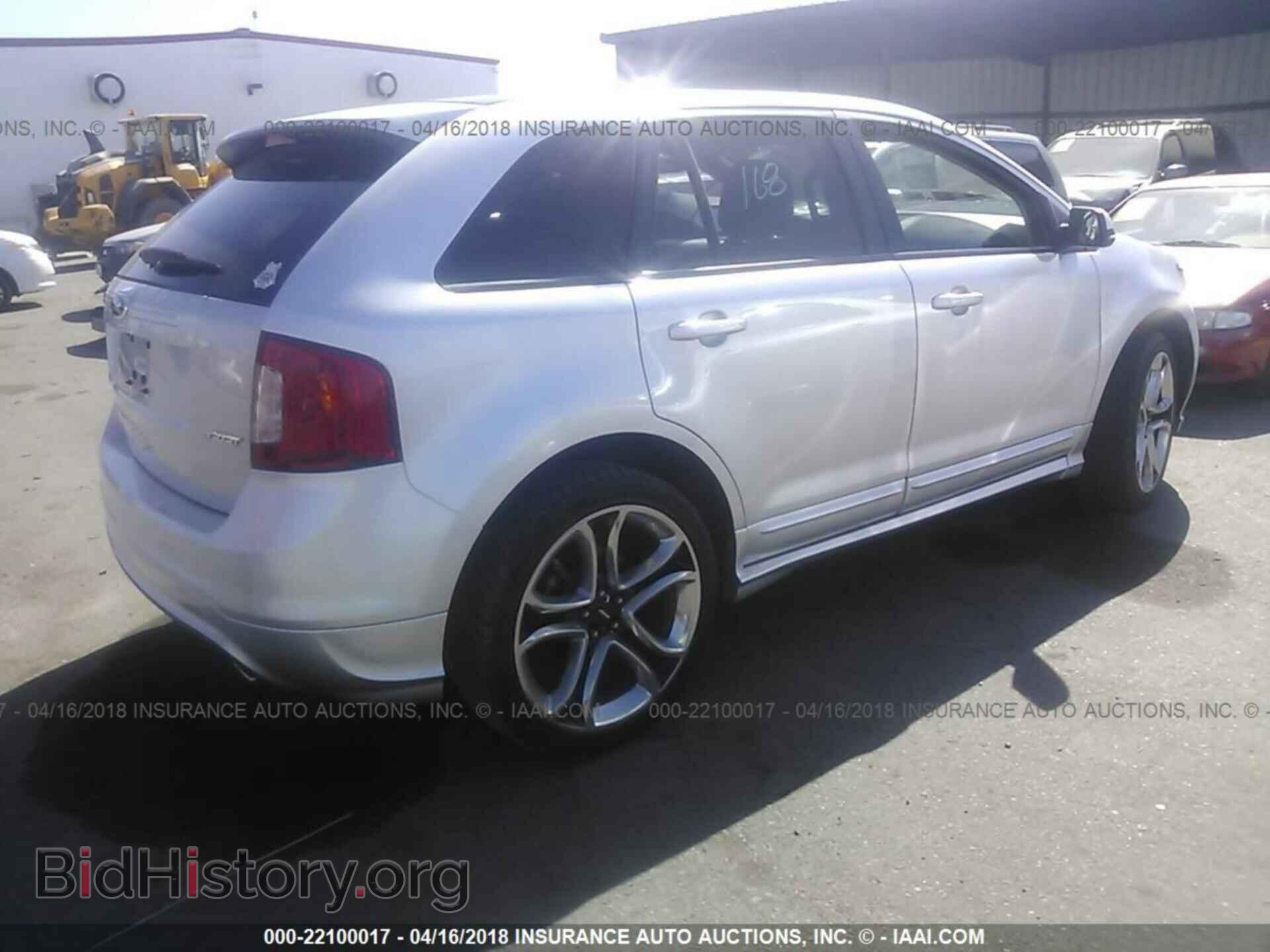 2013 Ford Edge - VIN: 2FMDK3AK4DBC97139 - Photo 4