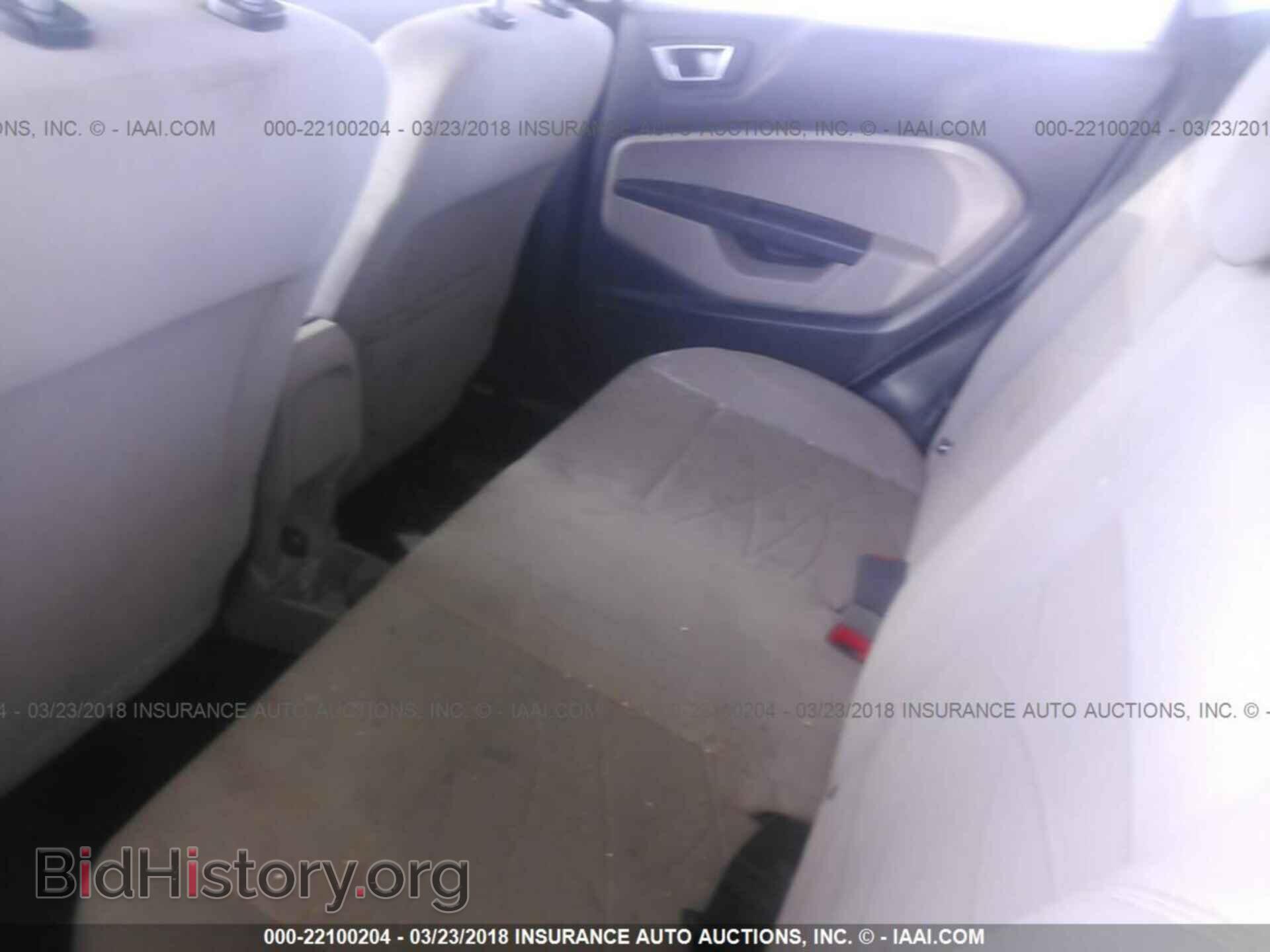 2014 Ford Fiesta - VIN: 3FADP4BJ0EM166314 - Photo 8