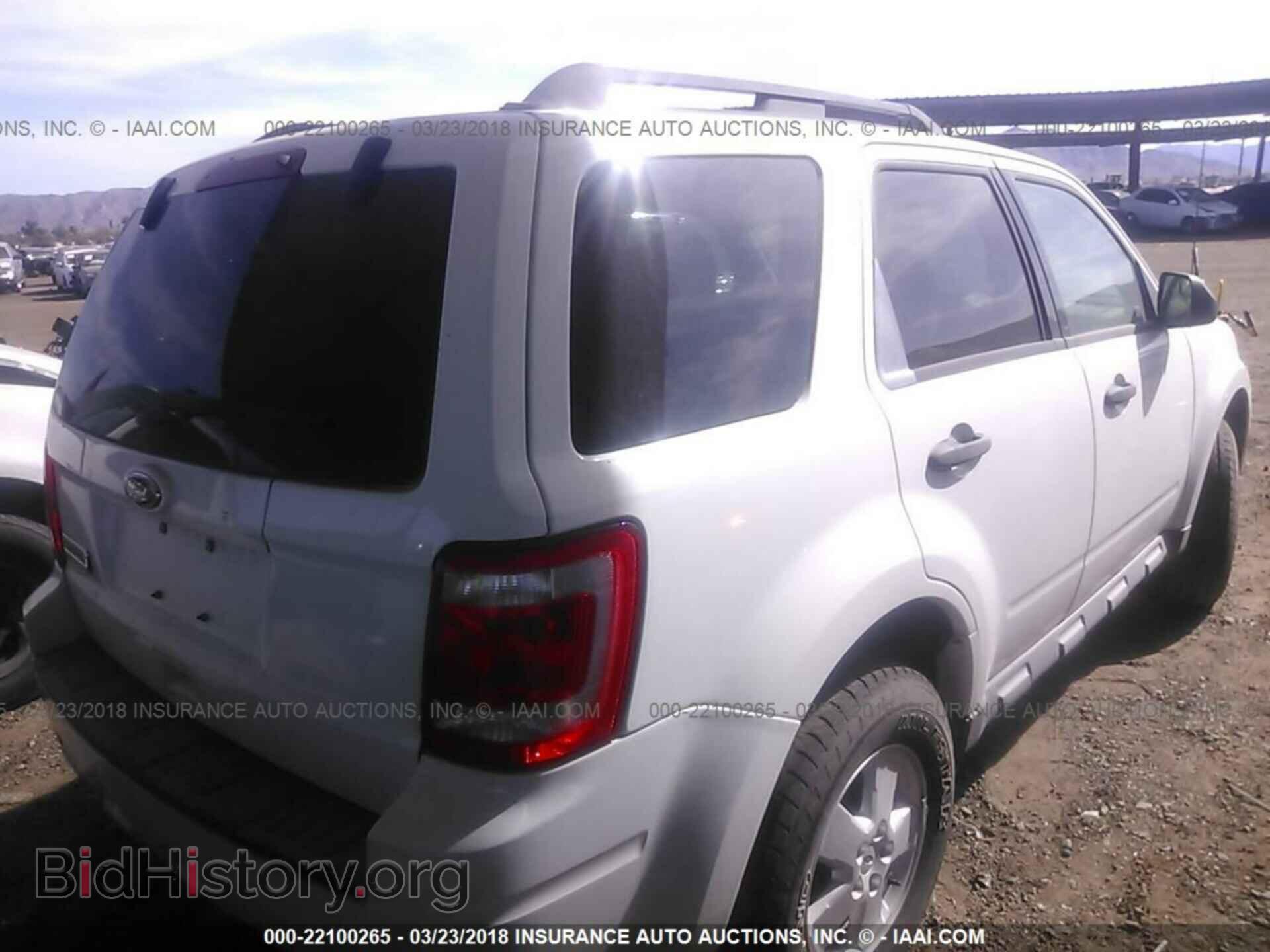 2011 Ford Escape - VIN: 1FMCU9D78BKB98908 - Фото 4