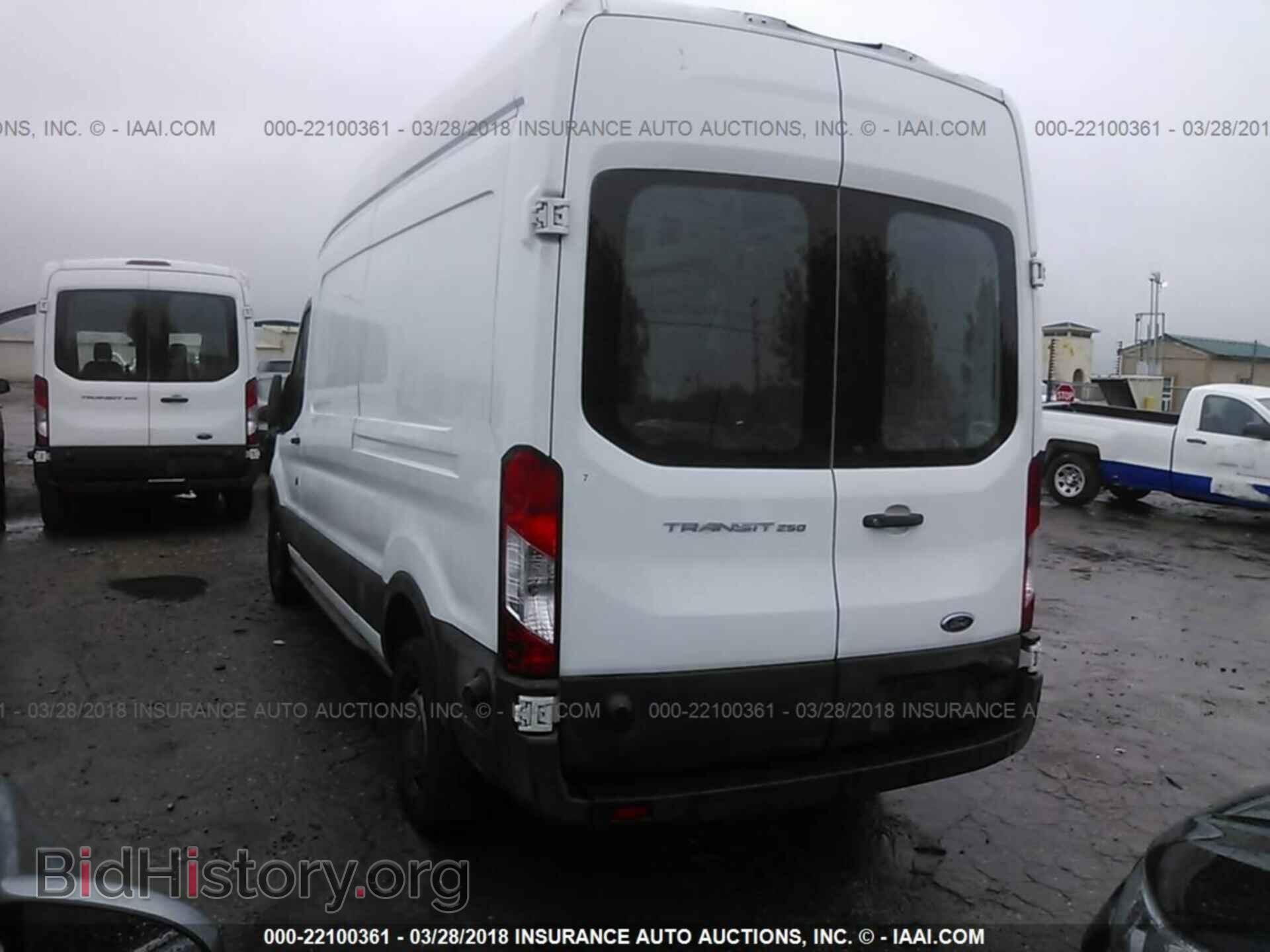 2018 Ford Transit - VIN: 1FTYR2XM8JKA01979 - Photo 3