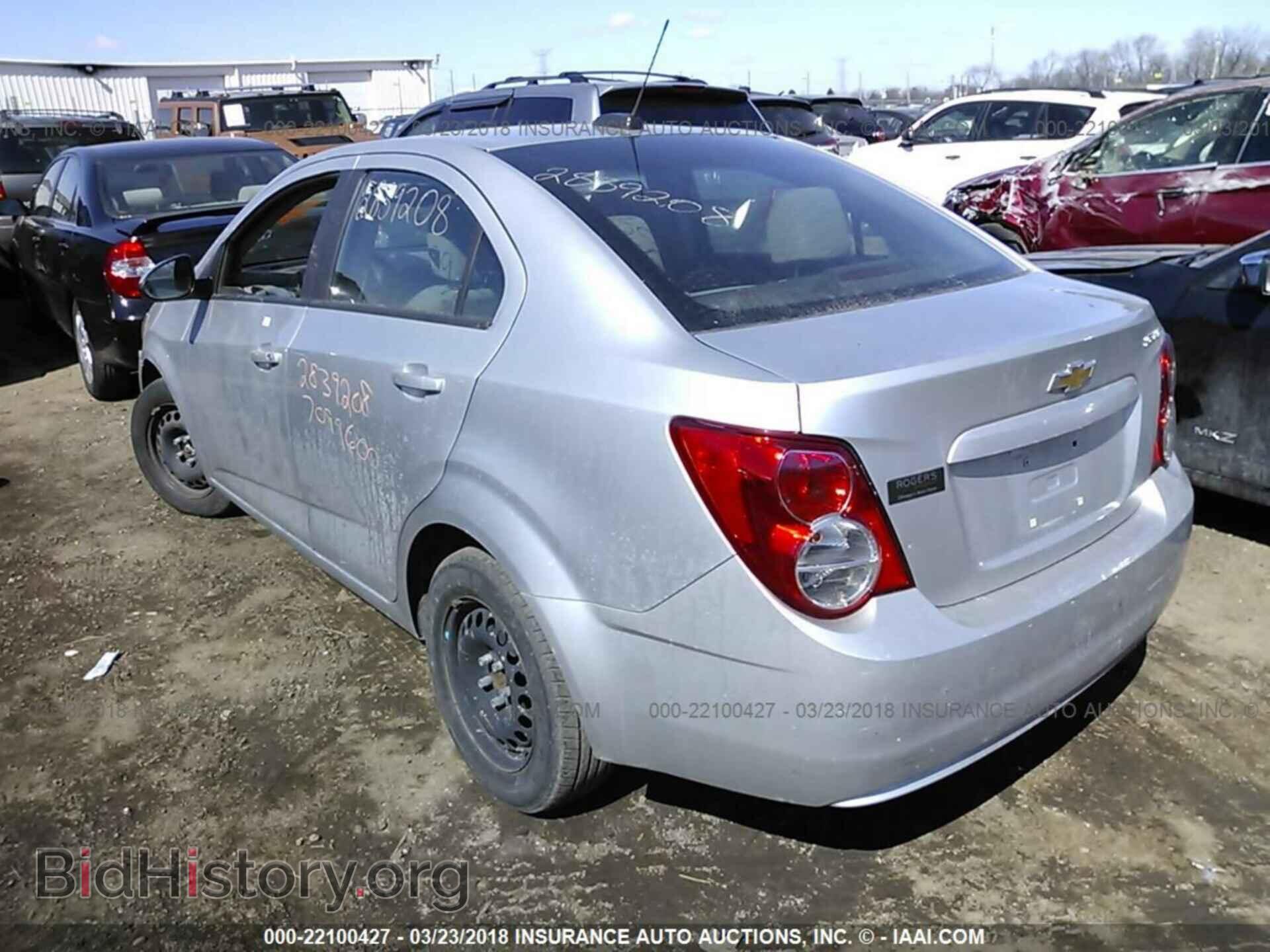 2015 Chevrolet Sonic - VIN: 1G1JA5SH6F4181391 - Фото 3