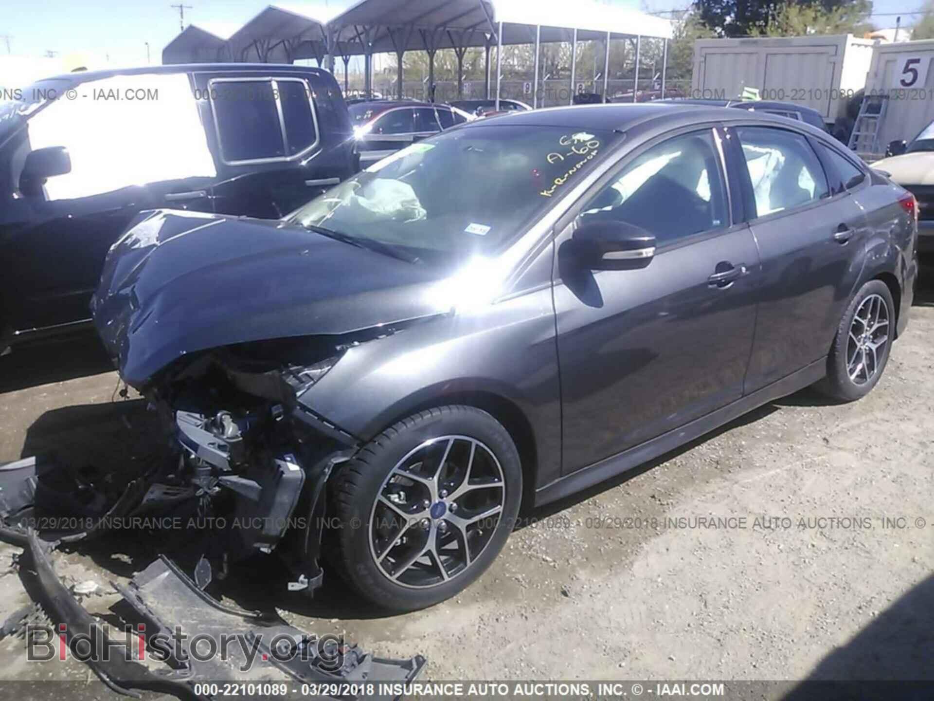 2015 Ford Focus - VIN: 1FADP3F23FL230751 - Photo 2