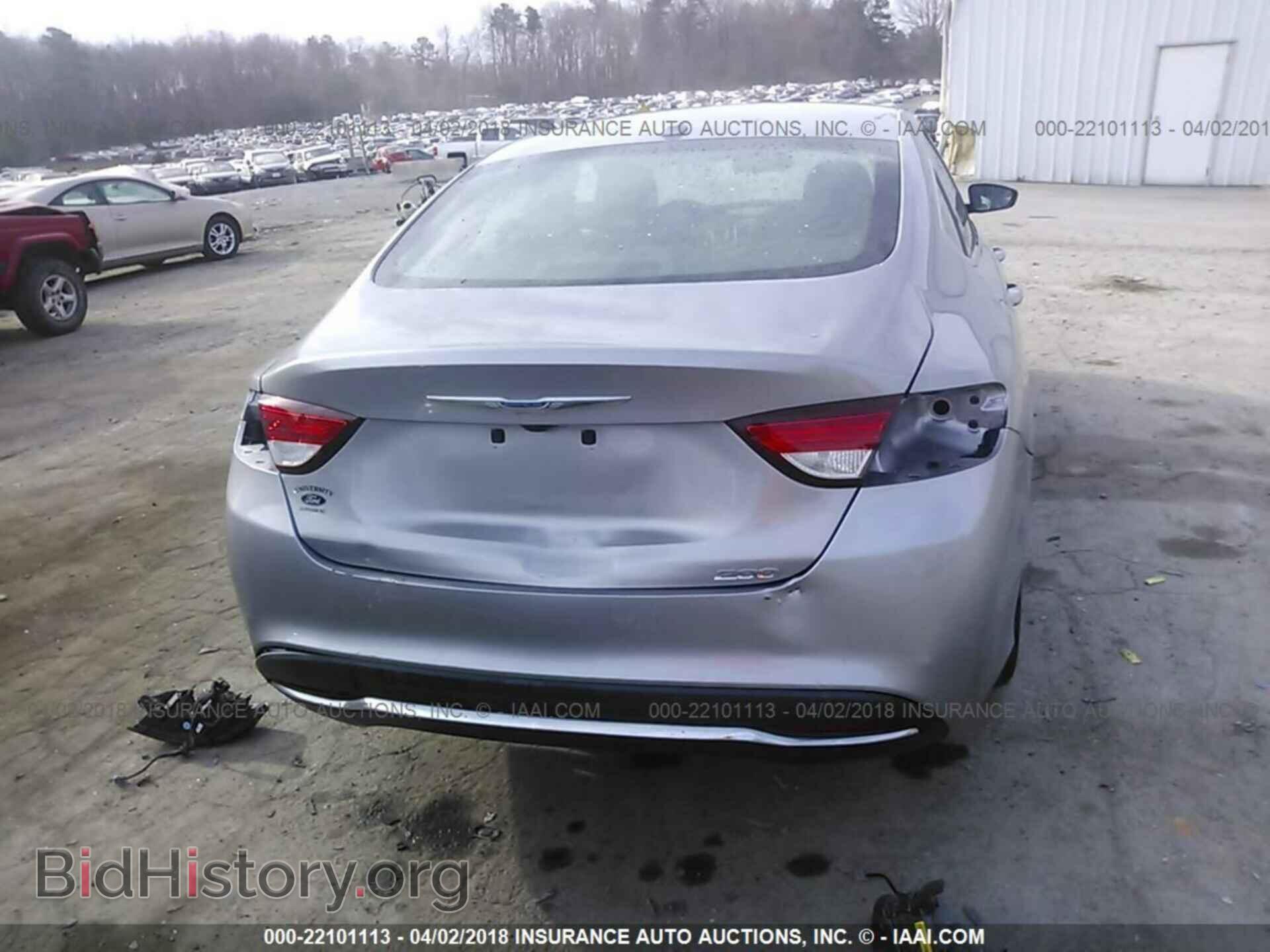 2015 Chrysler 200 - VIN: 1C3CCCABXFN504870 - Photo 6