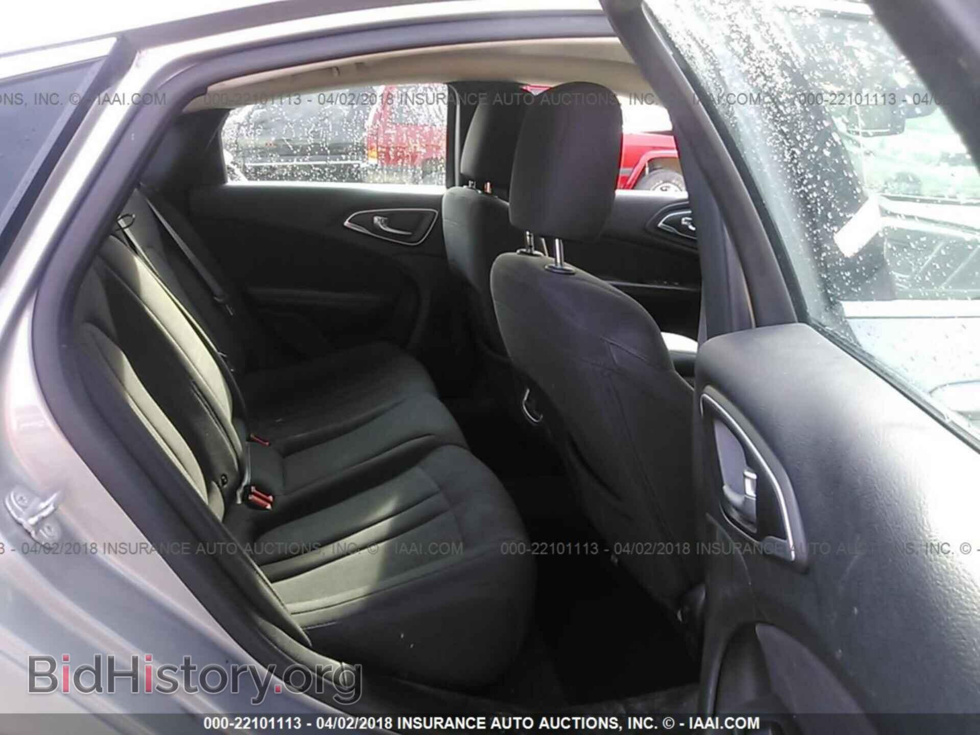 2015 Chrysler 200 - VIN: 1C3CCCABXFN504870 - Photo 8