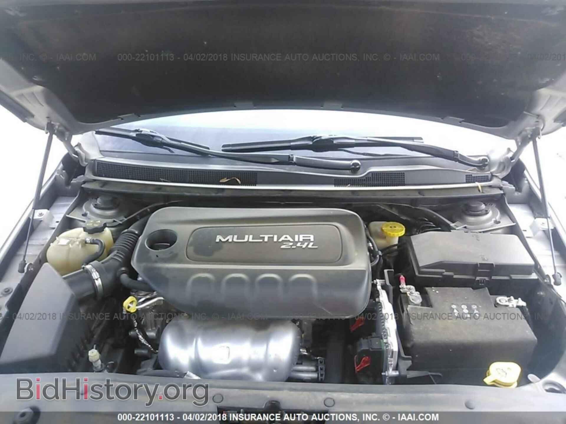 2015 Chrysler 200 - VIN: 1C3CCCABXFN504870 - Photo 10