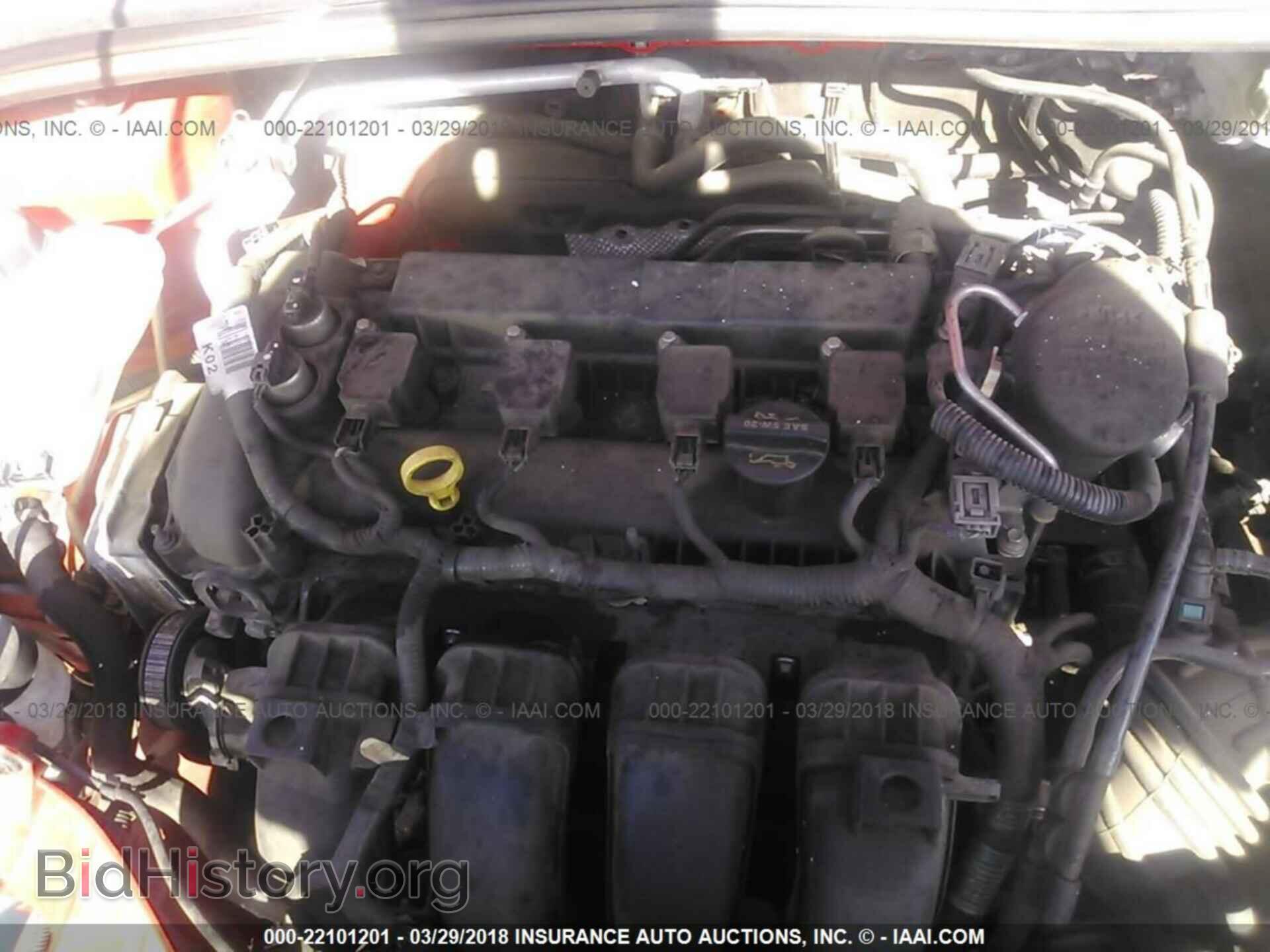 2012 Ford Focus - VIN: 1FAHP3F21CL403583 - Photo 10