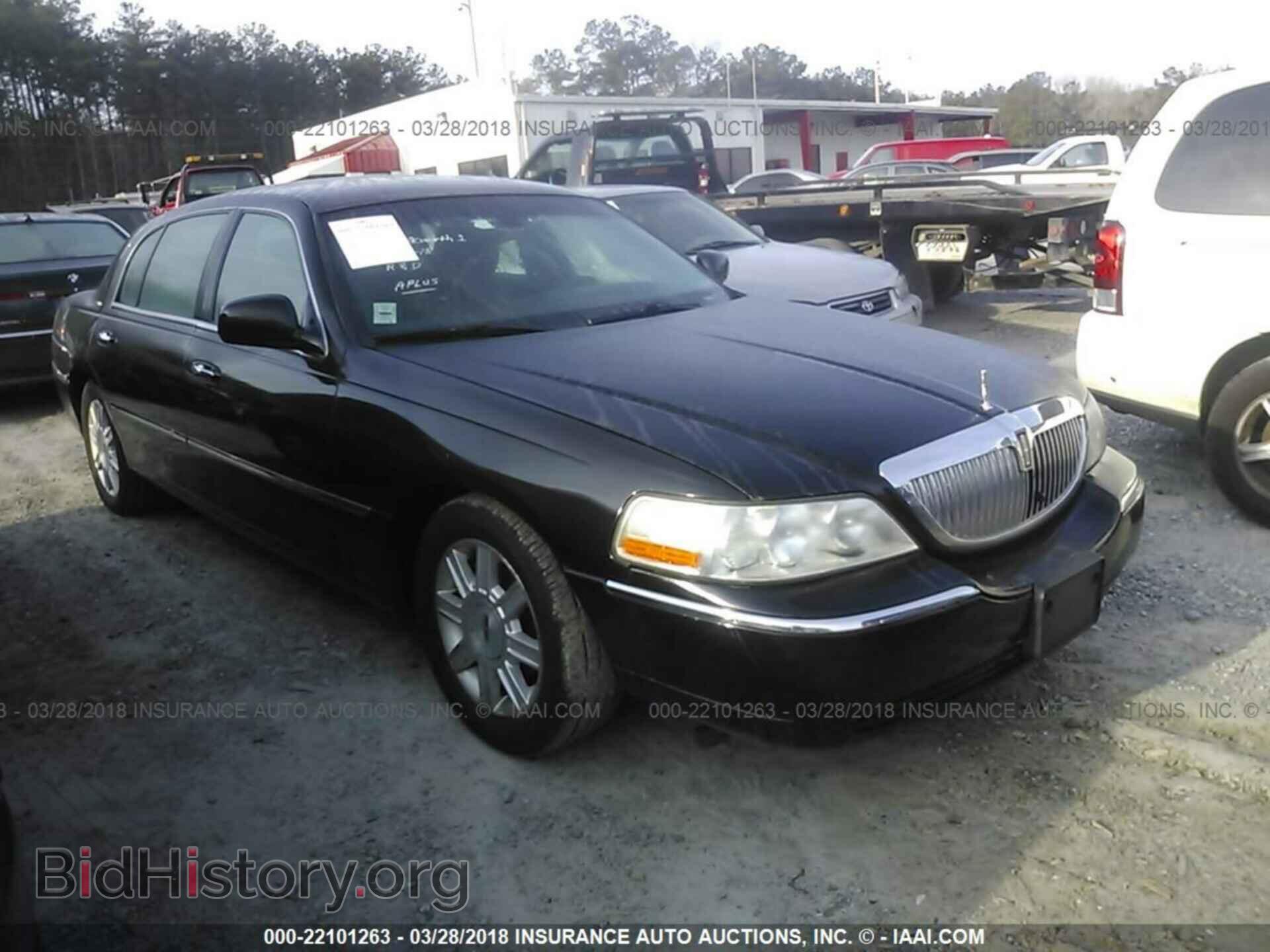 Фотография 2LNBL8EV3BX754917 - Lincoln Town car 2011