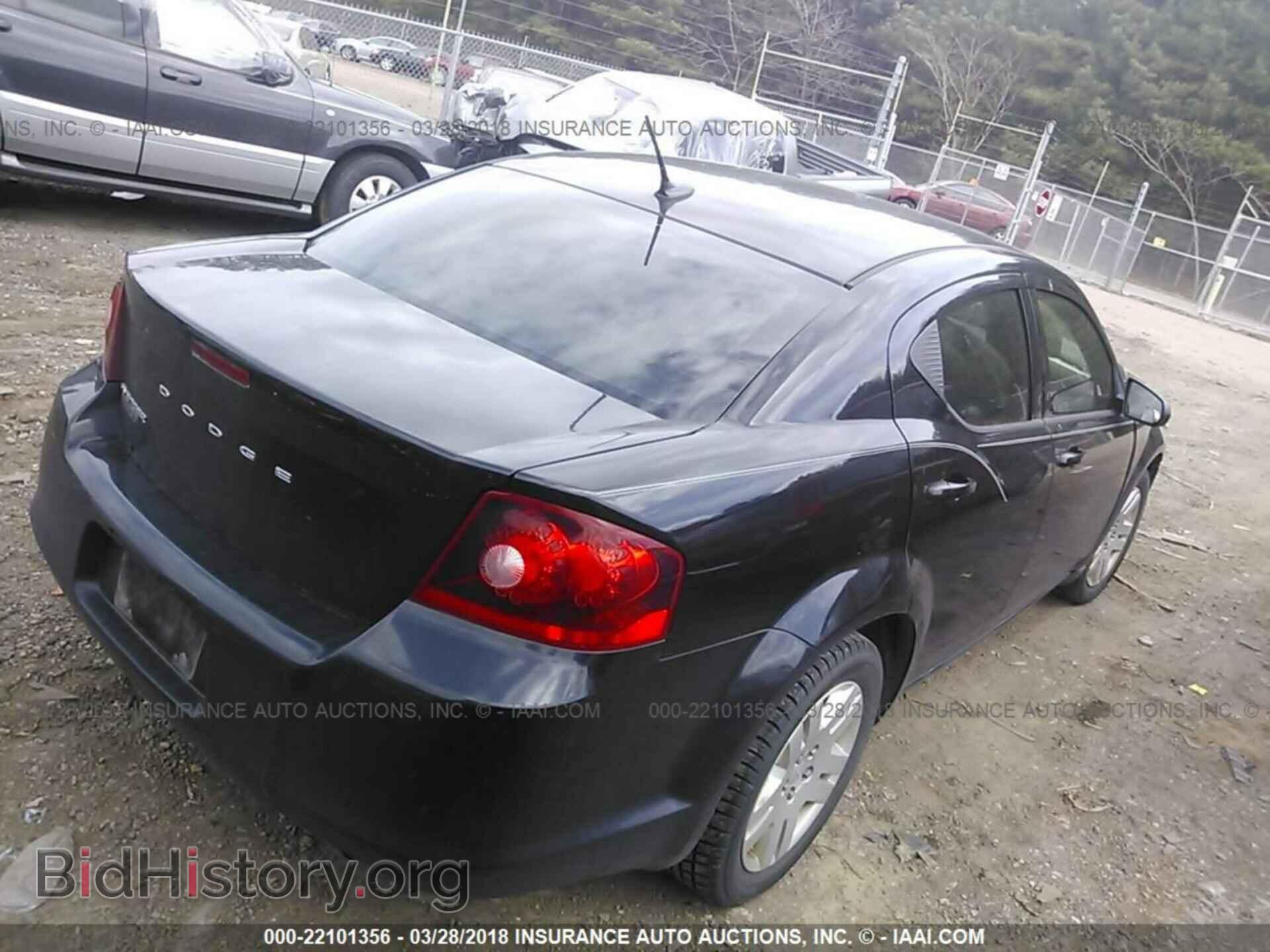 2011 Dodge Avenger - VIN: 1B3BD4FB3BN590733 - Фото 4